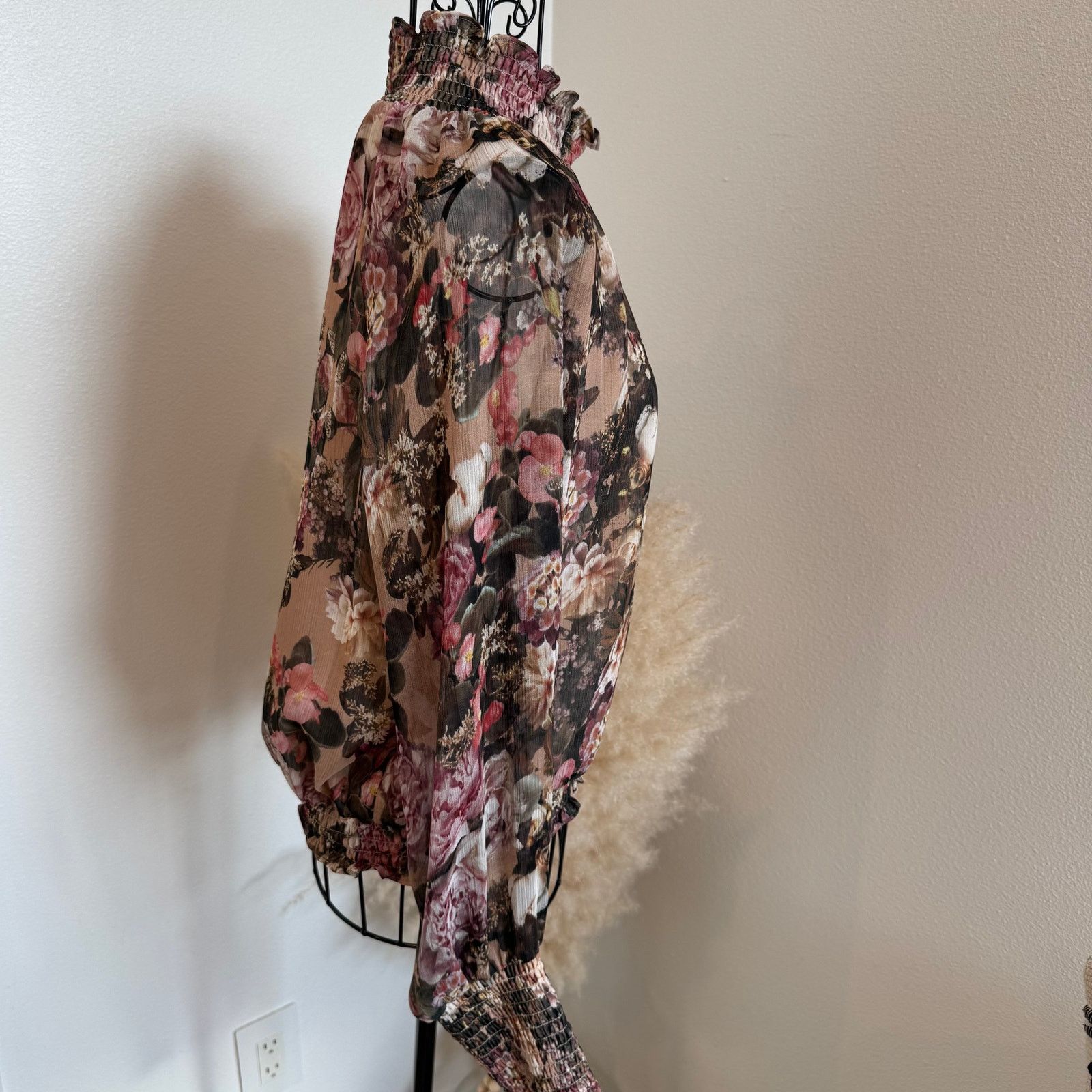 Amanda Uprichard Amanda Uprichard Bentley Pink Floral Sheer Mock Neck Top Size L / US 10 / IT 46 - 2 Thumbnail