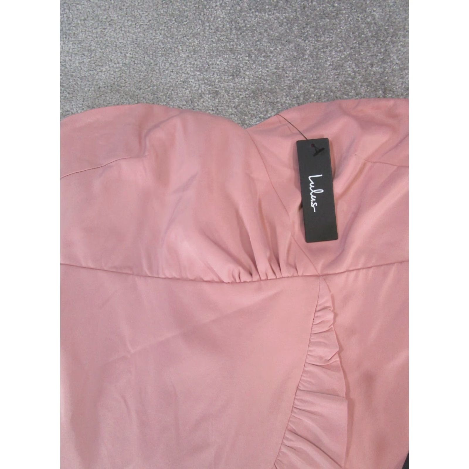 Lulus VINTAGE Lulus Skirt Women S Pink Ruffle Short Solid Polyester Pencil Style Womens - 90s-? Size 28" / US 6 / IT 42 - 2 Thumbnail
