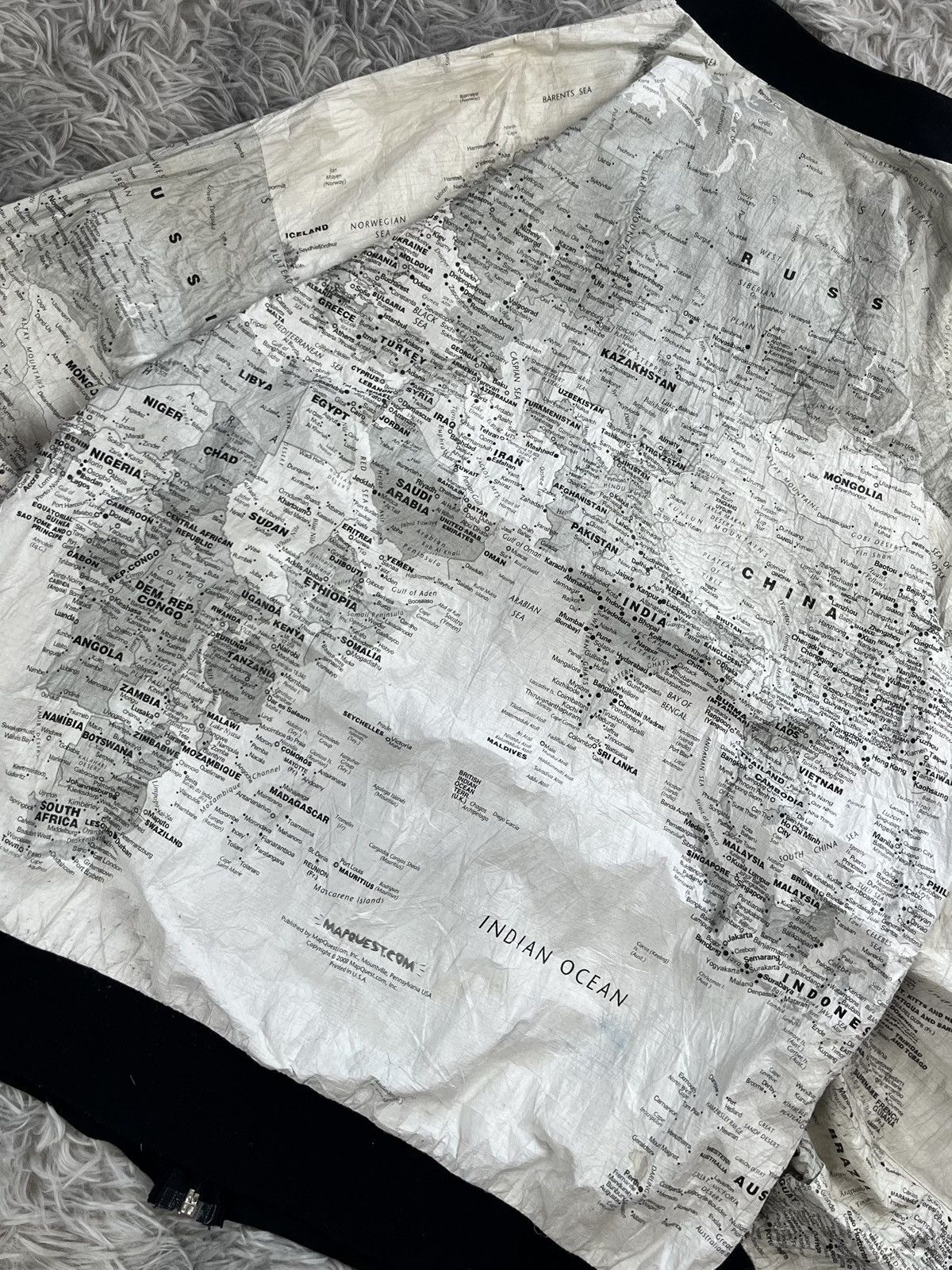 Vintage Vintage world map Kurt cobain jacket Size US S / EU 44-46 / 1 - 14 Thumbnail