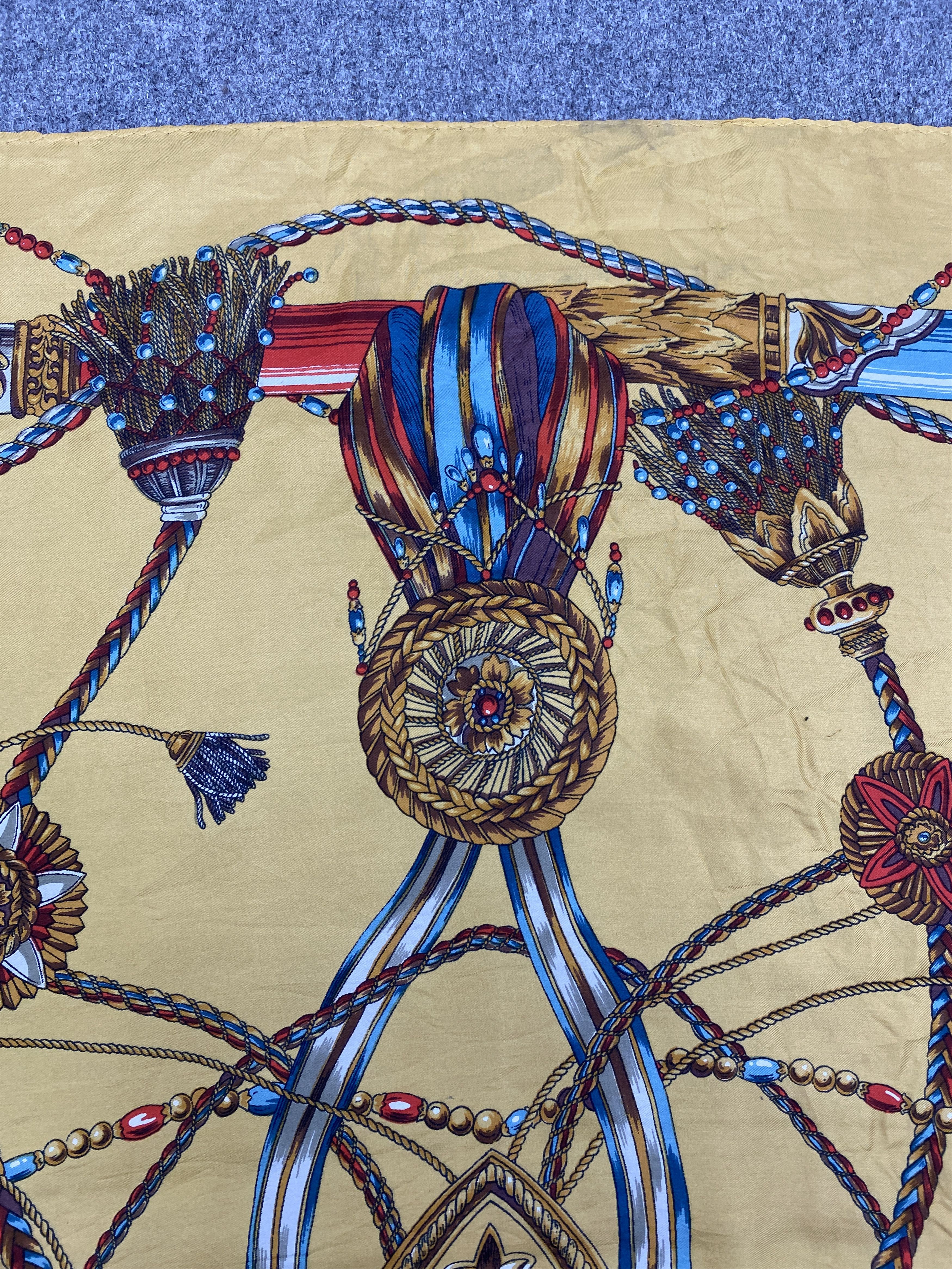Other Vintage Chain And Tassel Silk Scarf / Silk Shawl SN0258 Size ONE SIZE - 8 Thumbnail