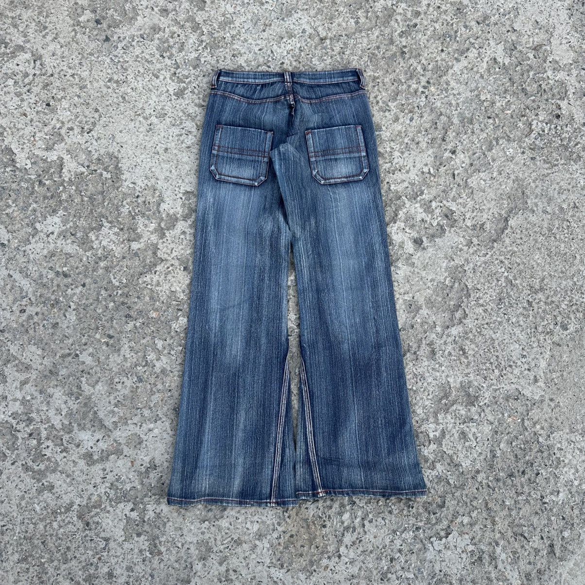 Hypebeast VTG Japanese Style Flare Jeans Size L Y2K 00s USA Size 27" / US 4 / IT 40 - 2 Thumbnail
