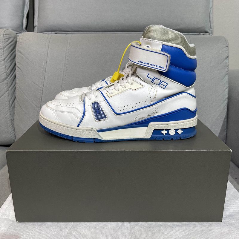 Louis Vuitton Trainer Fashion Sneakers in Blue and White 0079