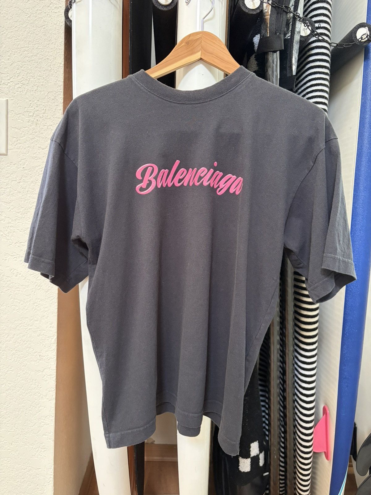 Balenciaga Balenciaga - 2019 Pink Logo T Shirt Size US M / EU 48-50 / 2 - 1 Thumbnail