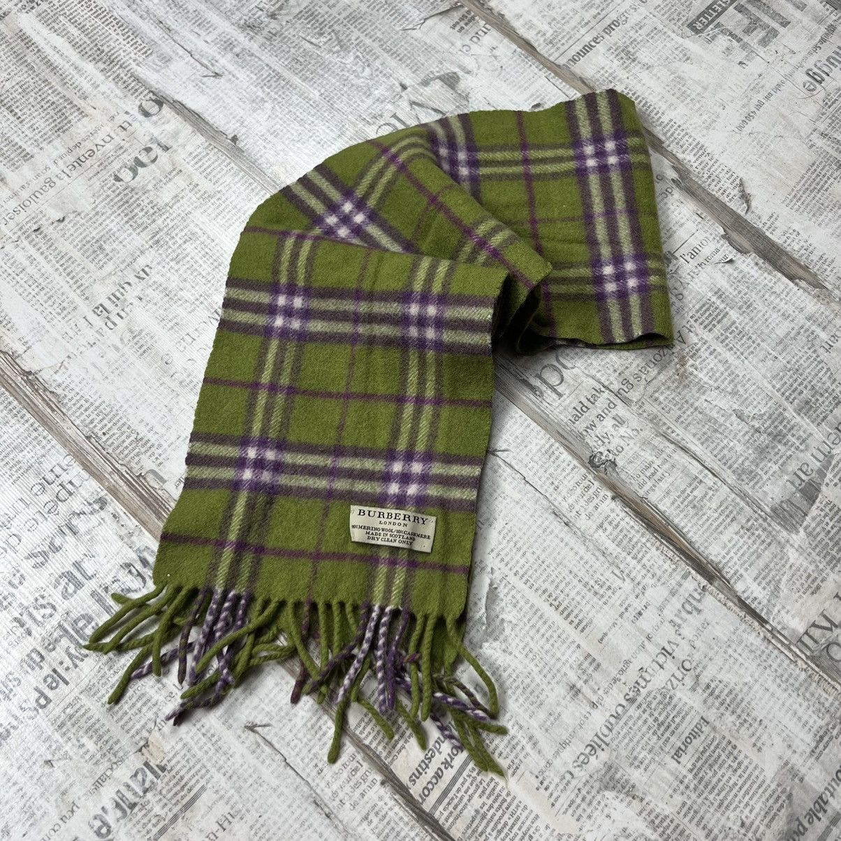 Burberry Scarf in Green, Women's Product Image