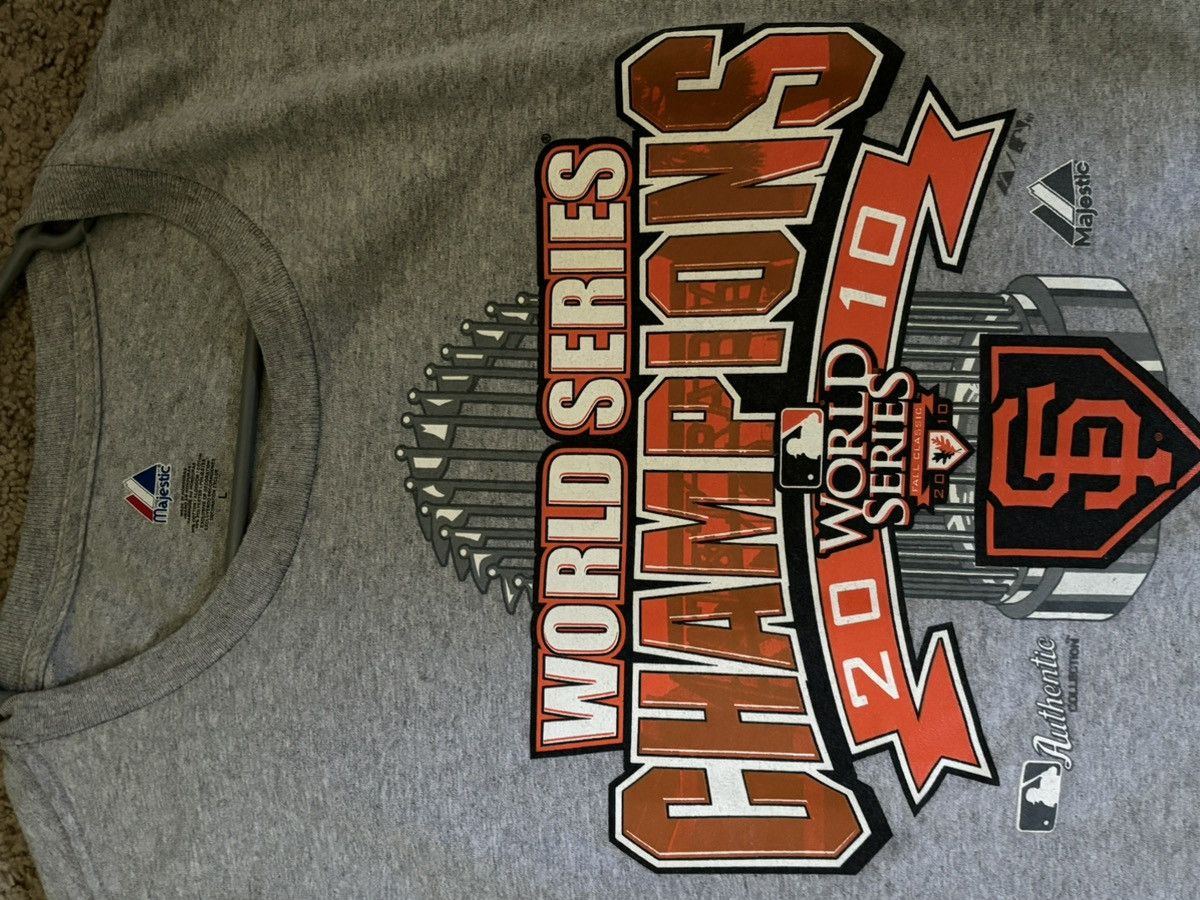 Majestic Grey SF Giants 2010 World Series Tee Size US L / EU 52-54 / 3 - 2 Thumbnail