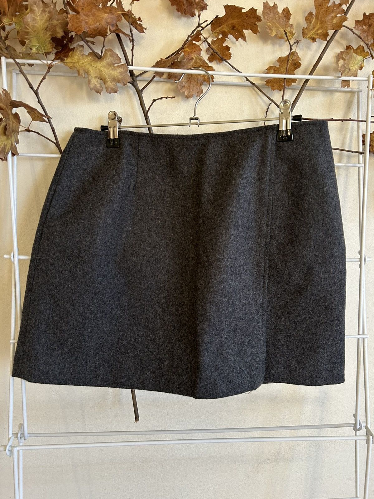 Express Express grey wool mini skirt Size 30" / US 8 / IT 44 - 1 Thumbnail