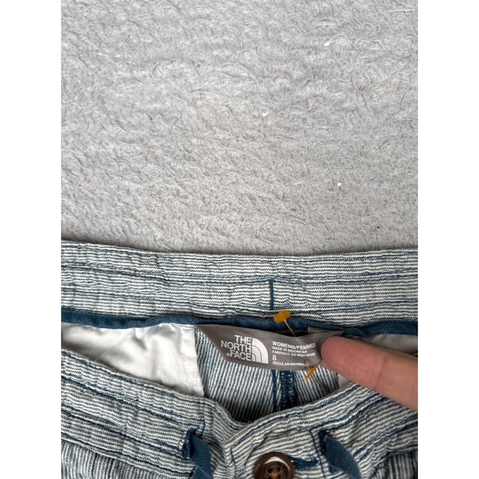 The North Face The North Face Shorts Womens 8 Blue White Stripe Drawstring Casual Summer 30x5 Colorful Outdoor Mens? Size 30" / US 8 / IT 44 - 7 Thumbnail