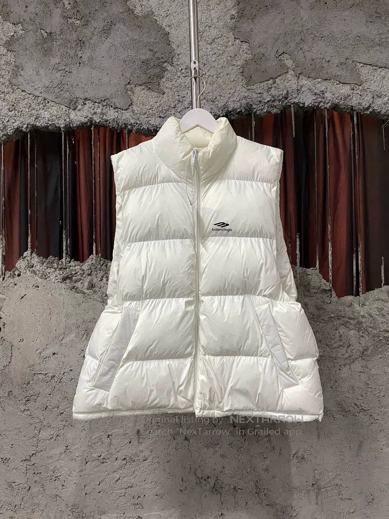 Balenciaga Balenciaga Vest Down Jacket Size XS / US 0-2 / IT 36-38 - 1 Thumbnail