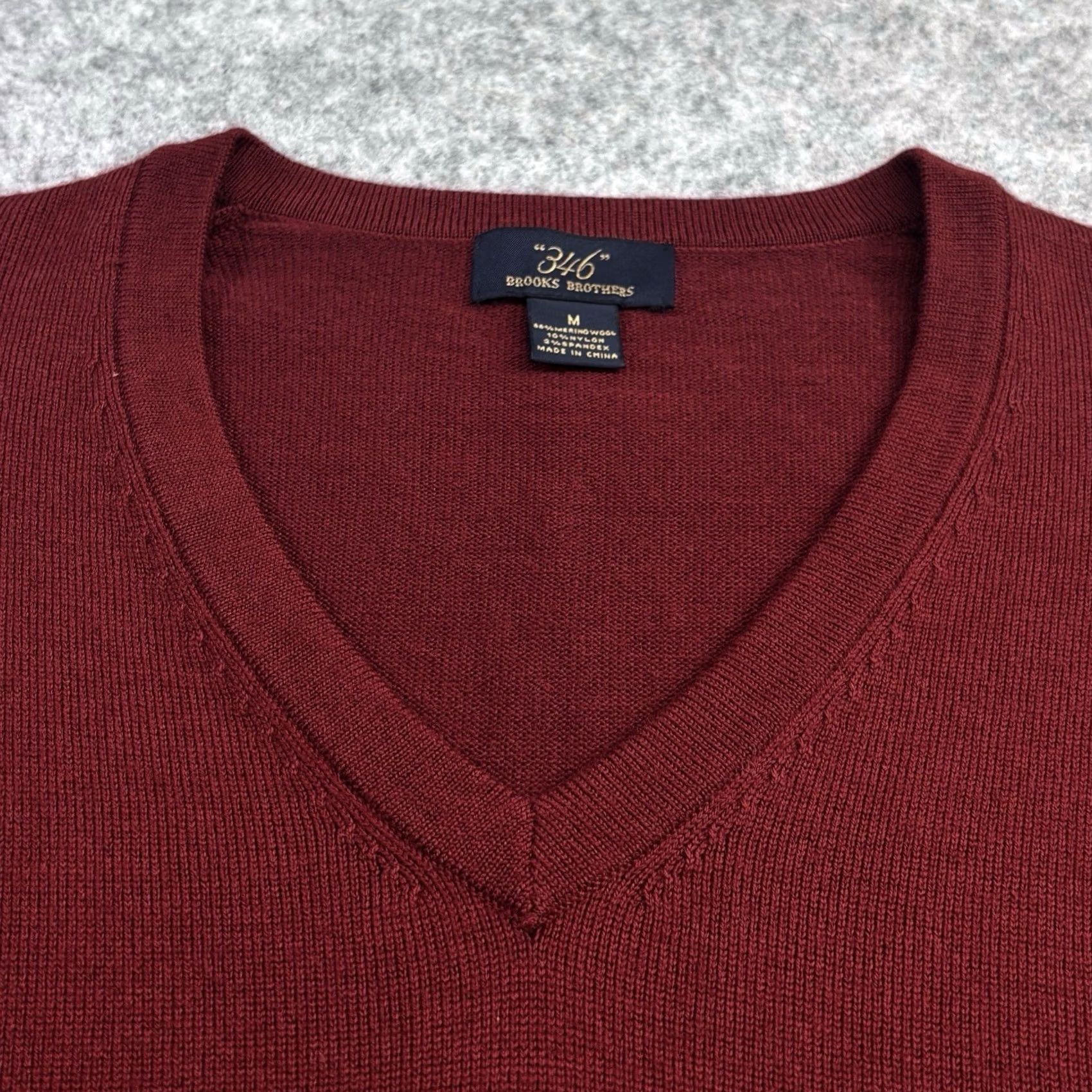 Brooks Brothers Brooks Brothers Jumper Medium Mens Red V-Neck Pullover Wool 346 Merino Used France? (Note: Country is China in specs) Size US M / EU 48-50 / 2 - 5 Thumbnail