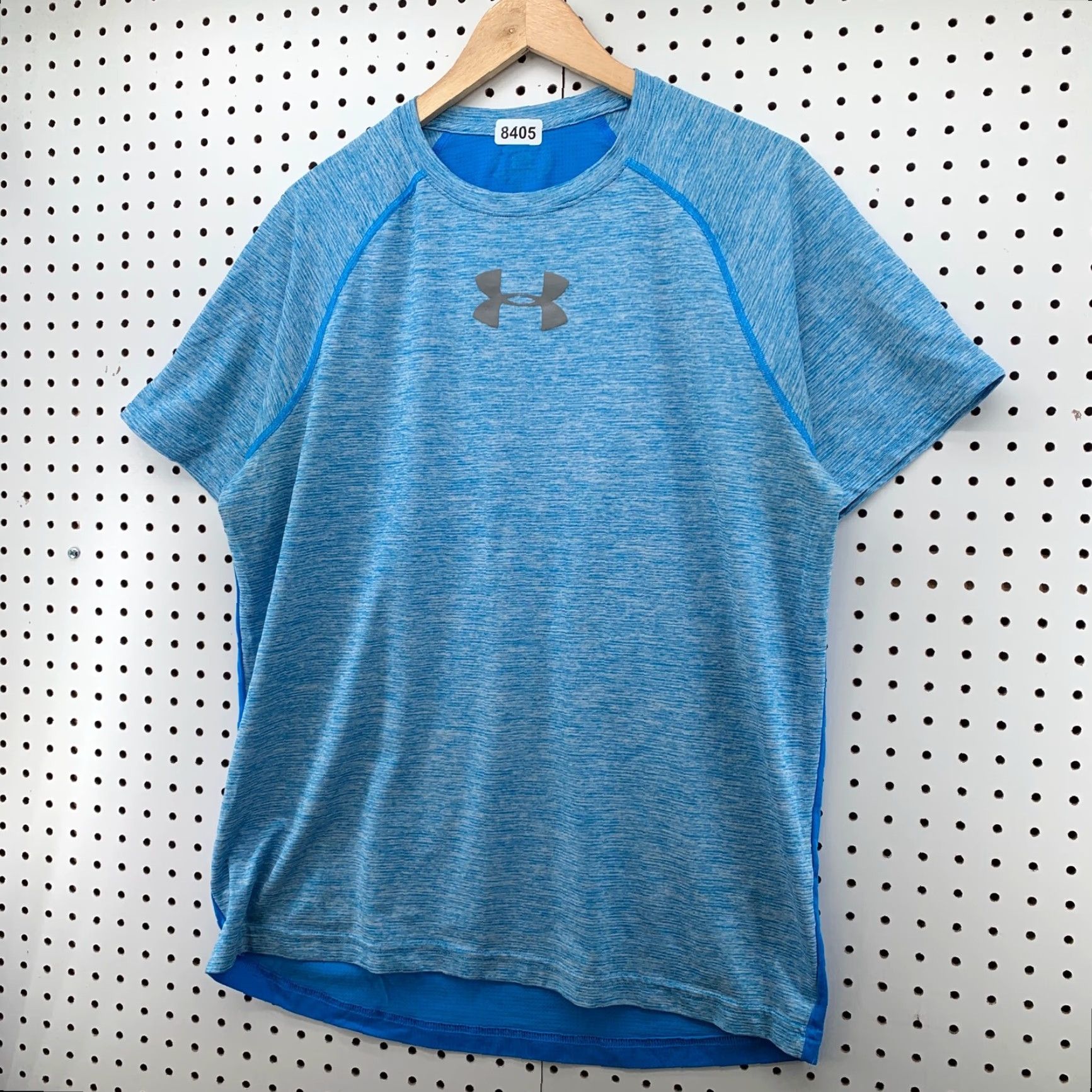Under Armour Under Armour Active Shirt Mens L Blue Center Logo Short Sleeve TEE Athletic Breathable HeatGear large Mens Size US L / EU 52-54 / 3 - 2 Thumbnail