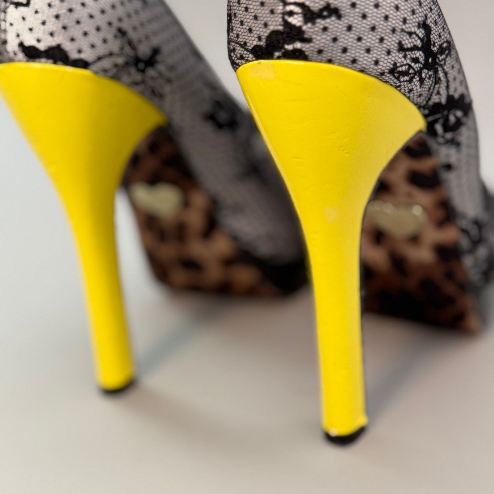 Betsey Johnson Betsey Johnson Yellow Leopard Print Platform Heels Size US 7.5 / IT 37.5 - 5 Thumbnail