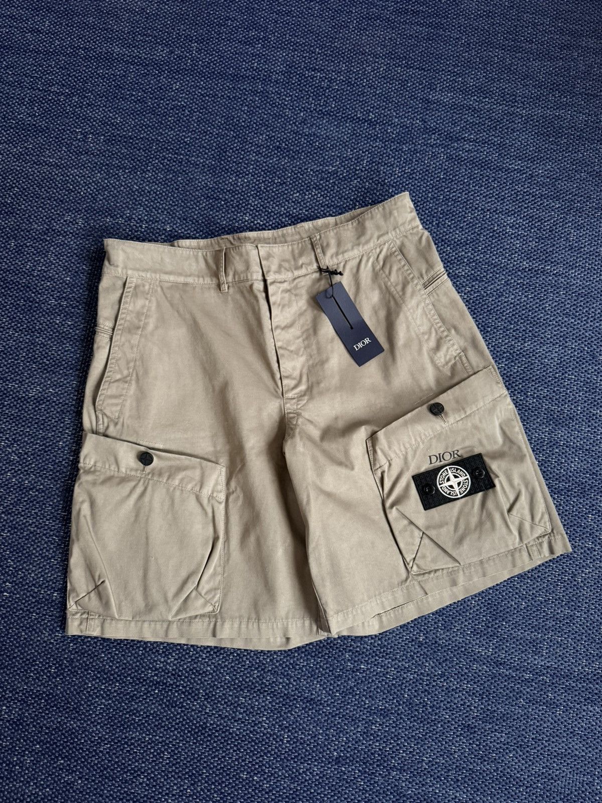 FW24 Stone Island Cargo Shorts