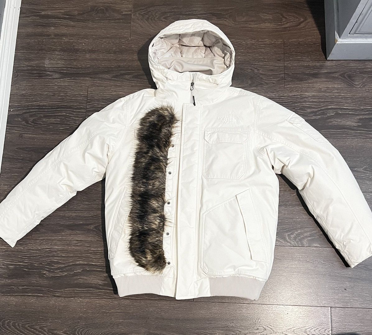 The North Face The North Face Gotham III 550-Down Insulated Winter Jacket Size US L / EU 52-54 / 3 - 1 Thumbnail