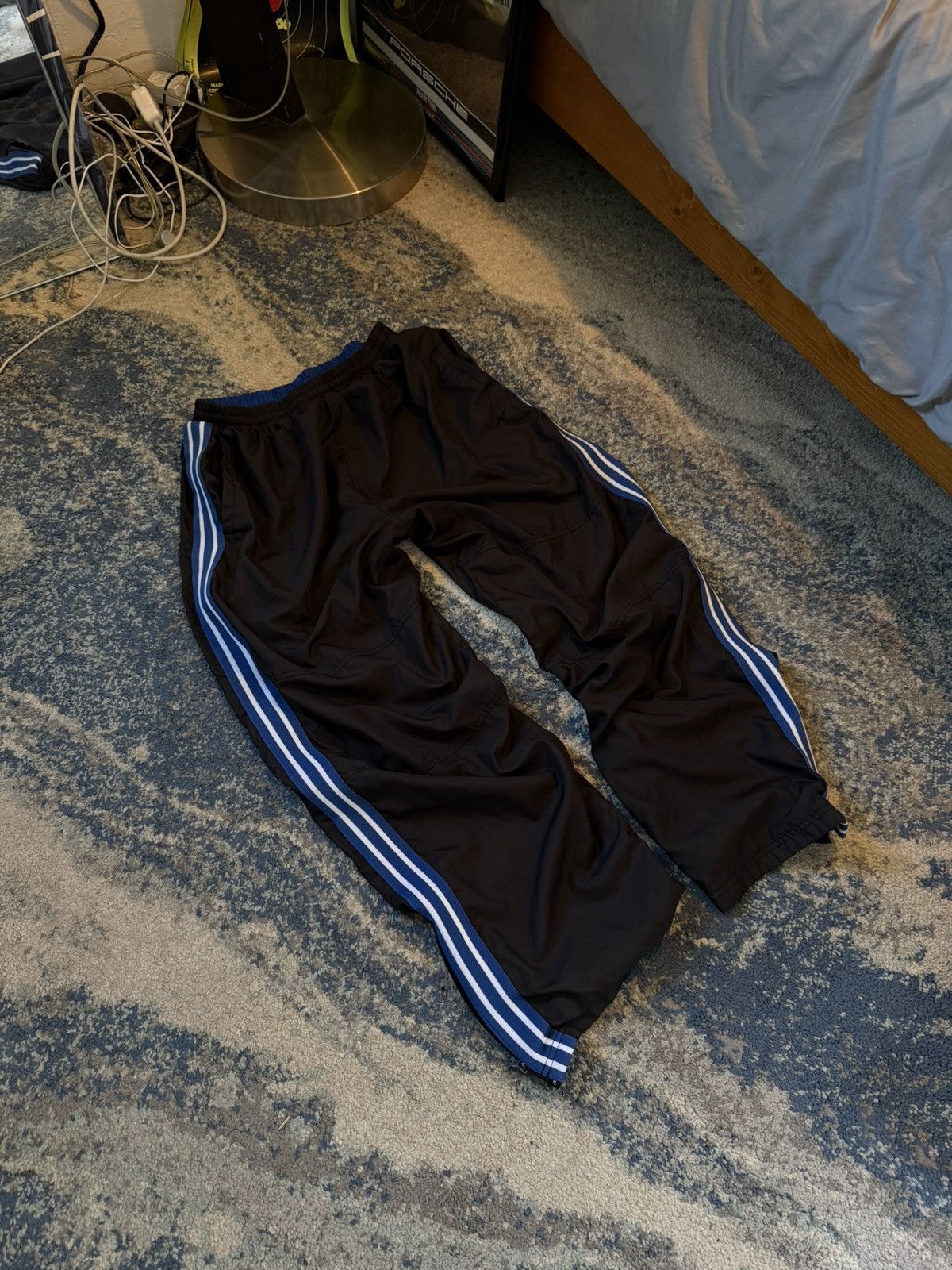 Adidas Adidas sweatpants Size US 32 / EU 48 - 1 Thumbnail