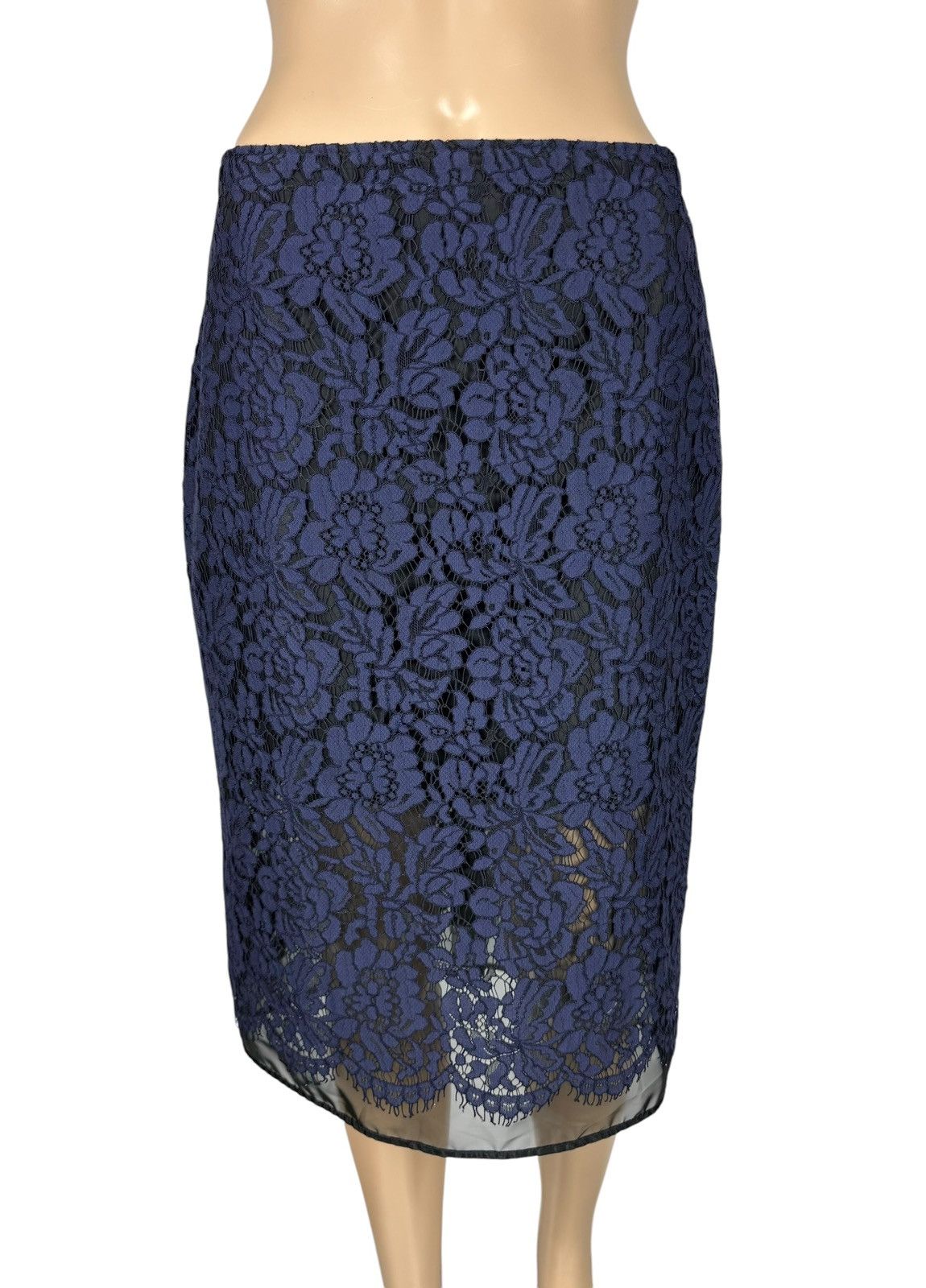 MSGM MSGM Skirt Knee-Length Lace Embroidery Floral Wool Polyester Size 27" / US 4 / IT 40 - 1 Thumbnail