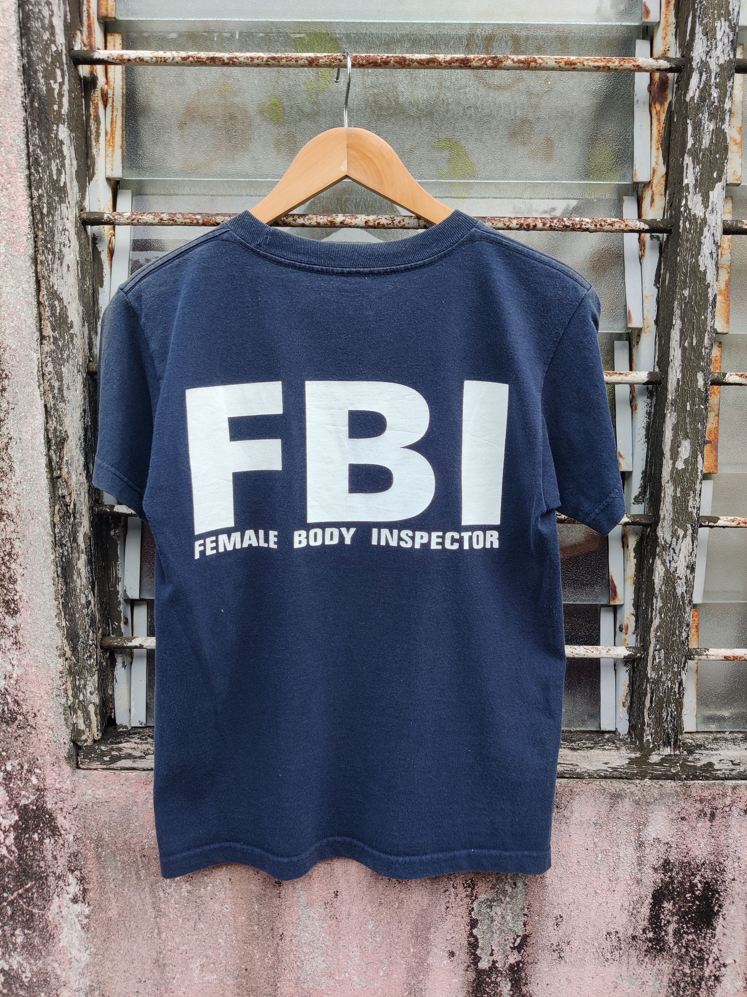 Vintage Vintage Female Body Inspector FBI Shirt Size US S / EU 44-46 / 1 - 2 Thumbnail