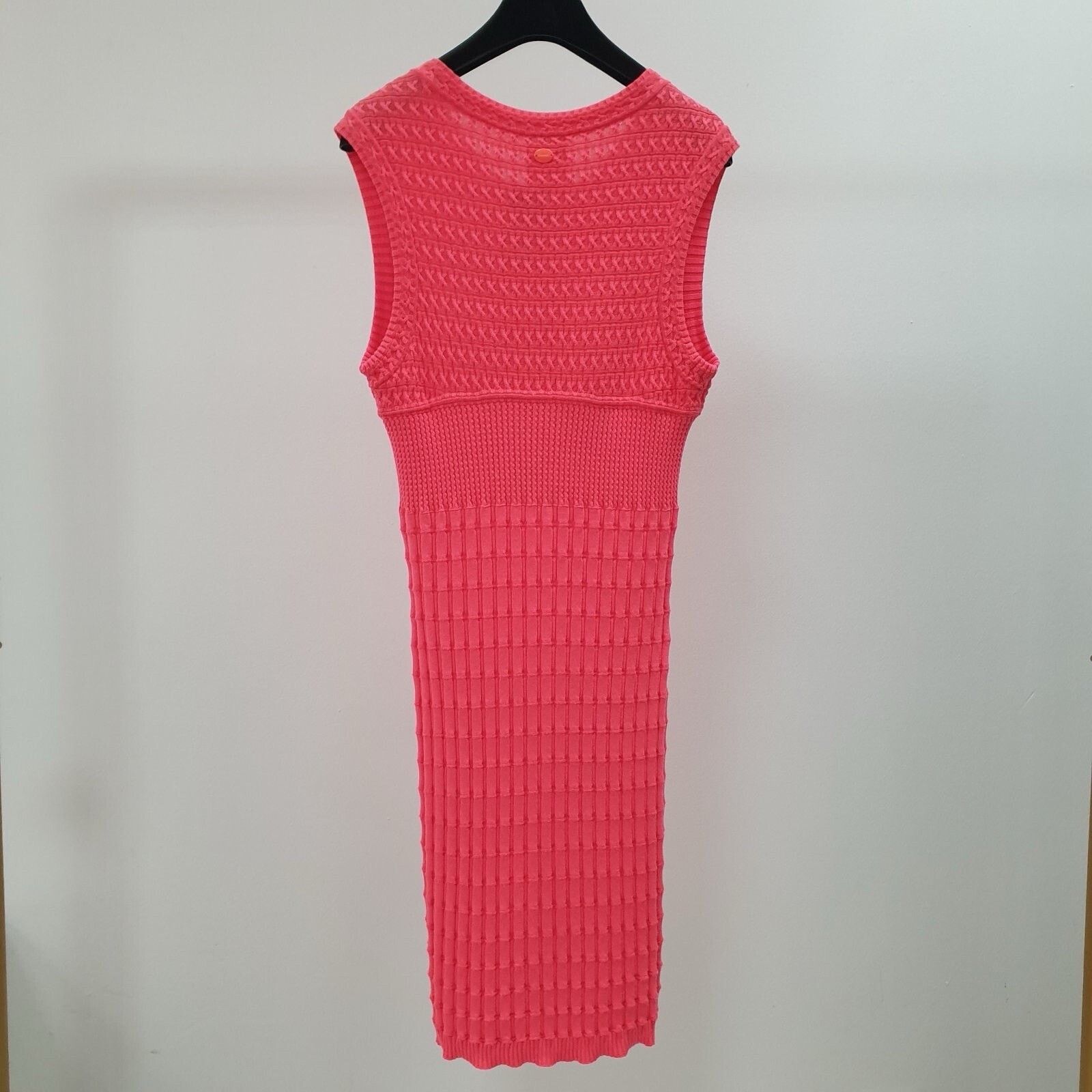 Chanel Chanel Pink Textured Knit Dress Sz.36 Size XS / US 0-2 / IT 36-38 - 2 Thumbnail