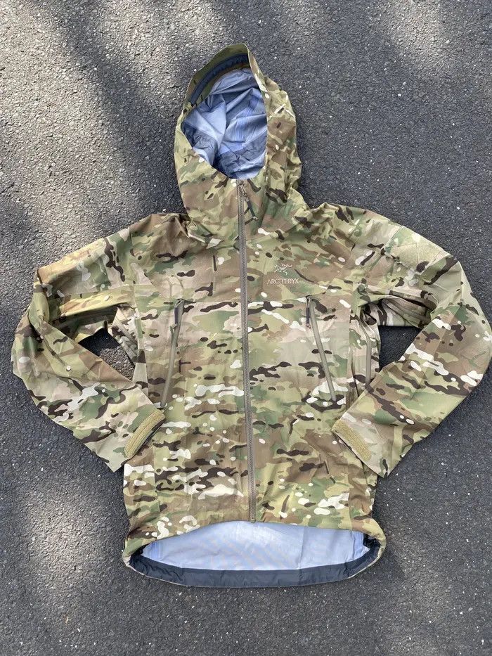Arc'teryx Arc’teryx Leaf Alpha LT Gen 2 Size US M / EU 48-50 / 2 - 1 Thumbnail