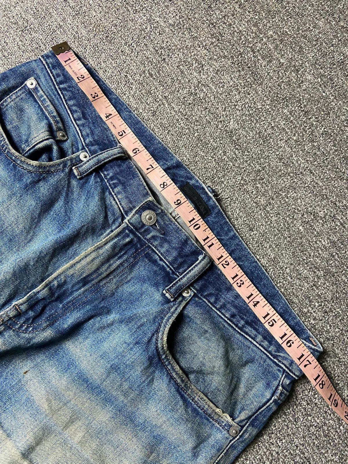 Uniqlo Uniqlo by Kaihara Slim Fit Distressed Denim Jeans (165) Size US 34 / EU 50 - 9 Thumbnail