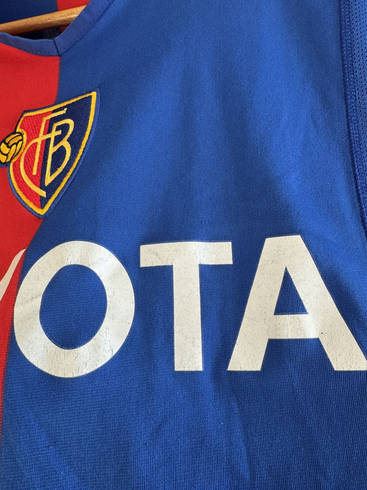 Nike Vintage Basel 2002-2004 Signed Home Soccer Jersey Kit Shirt Size US S / EU 44-46 / 1 - 13 Thumbnail