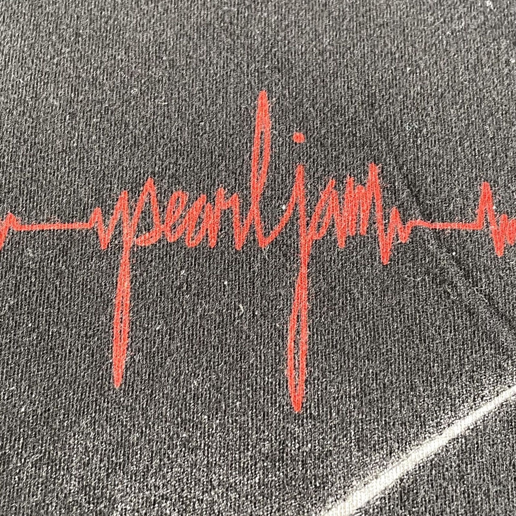 Vintage Pearl Jam Shirt Mens Small Black 2022 Tour Heartbeat Meteor Graphic Band Tee Size US S / EU 44-46 / 1 - 2 Thumbnail