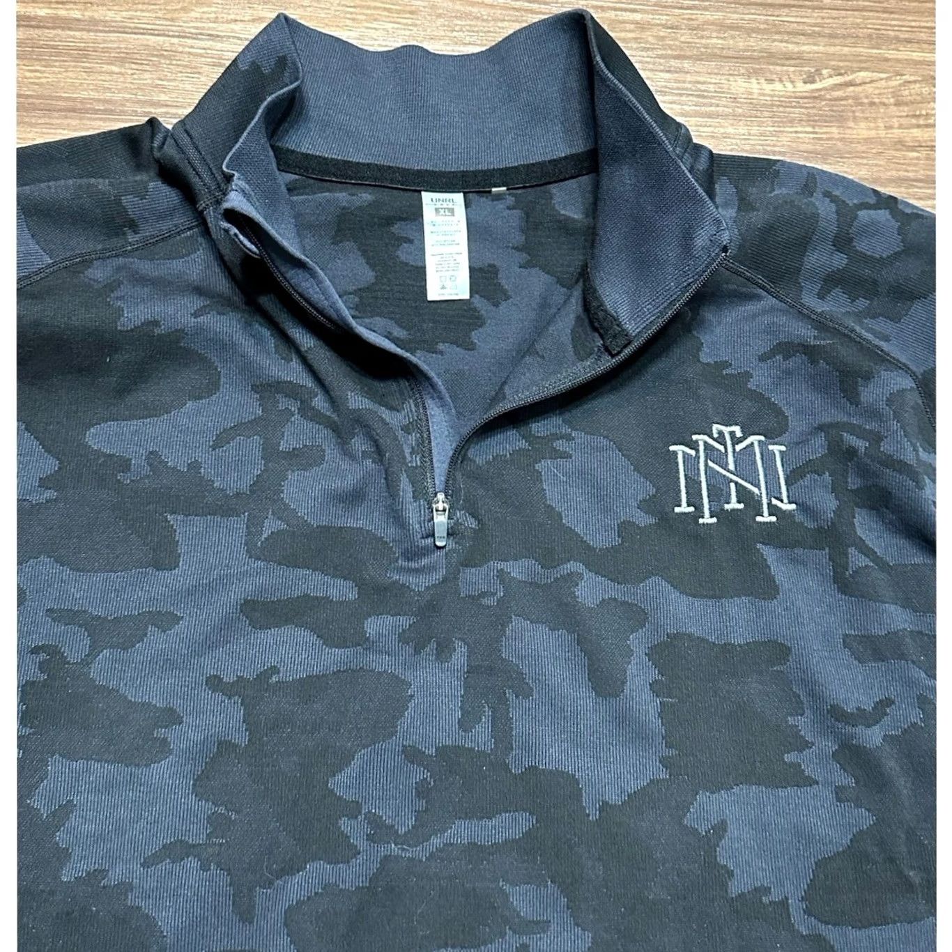 Vintage UNRL Golf Mens XL Gray Black Camo Rival Quarter Zip Pullover Mock Neck Long Sleeve Logo Activewear Pullover Size US XL / EU 56 / 4 - 4 Thumbnail