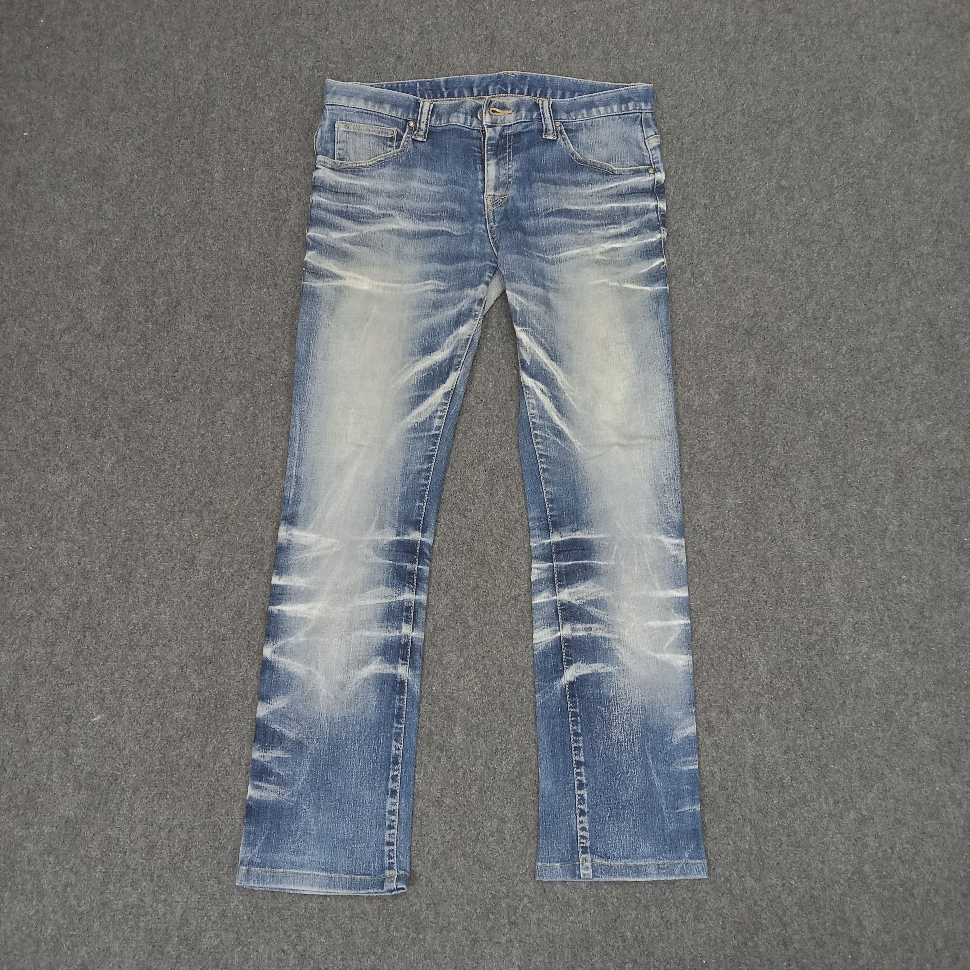 Le Grande Bleu (L.G.B.) × Tornado Mart × Vintage Tornado Mart Japanese Brand Fading Art Denim Jeans Size US 32 / EU 48 - 1 Thumbnail