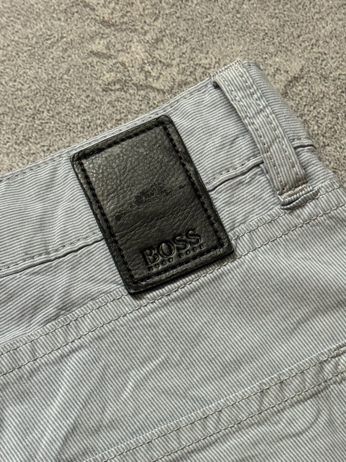 Hugo Boss Hugo boss 32/32 striped chino pant trouser Jean Size US 32 / EU 48 - 7 Thumbnail