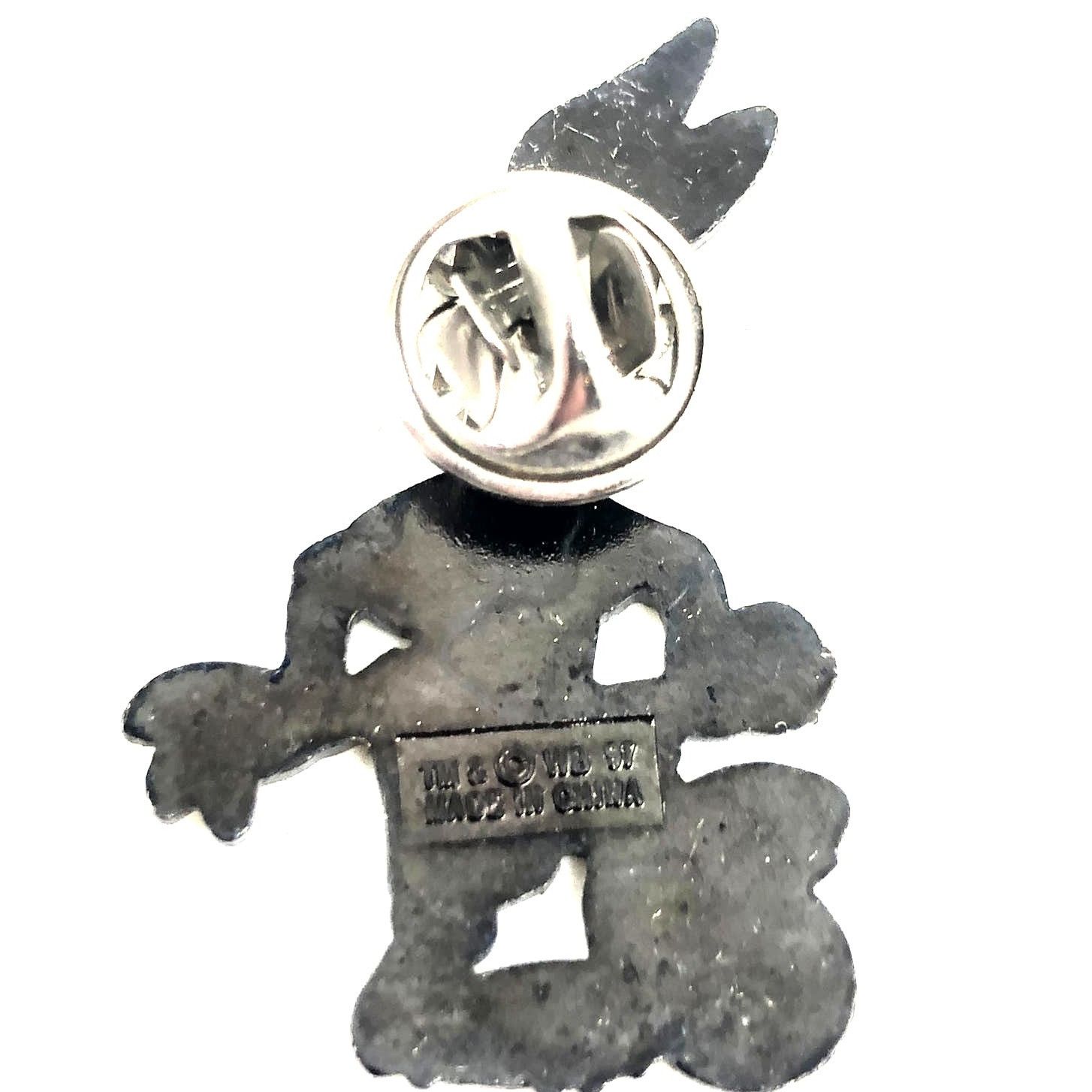 Universal Studios × Warner Bros Warner Brothers Bugs Bunny Soccer Player 1997 Pin Size ONE SIZE - 2 Thumbnail