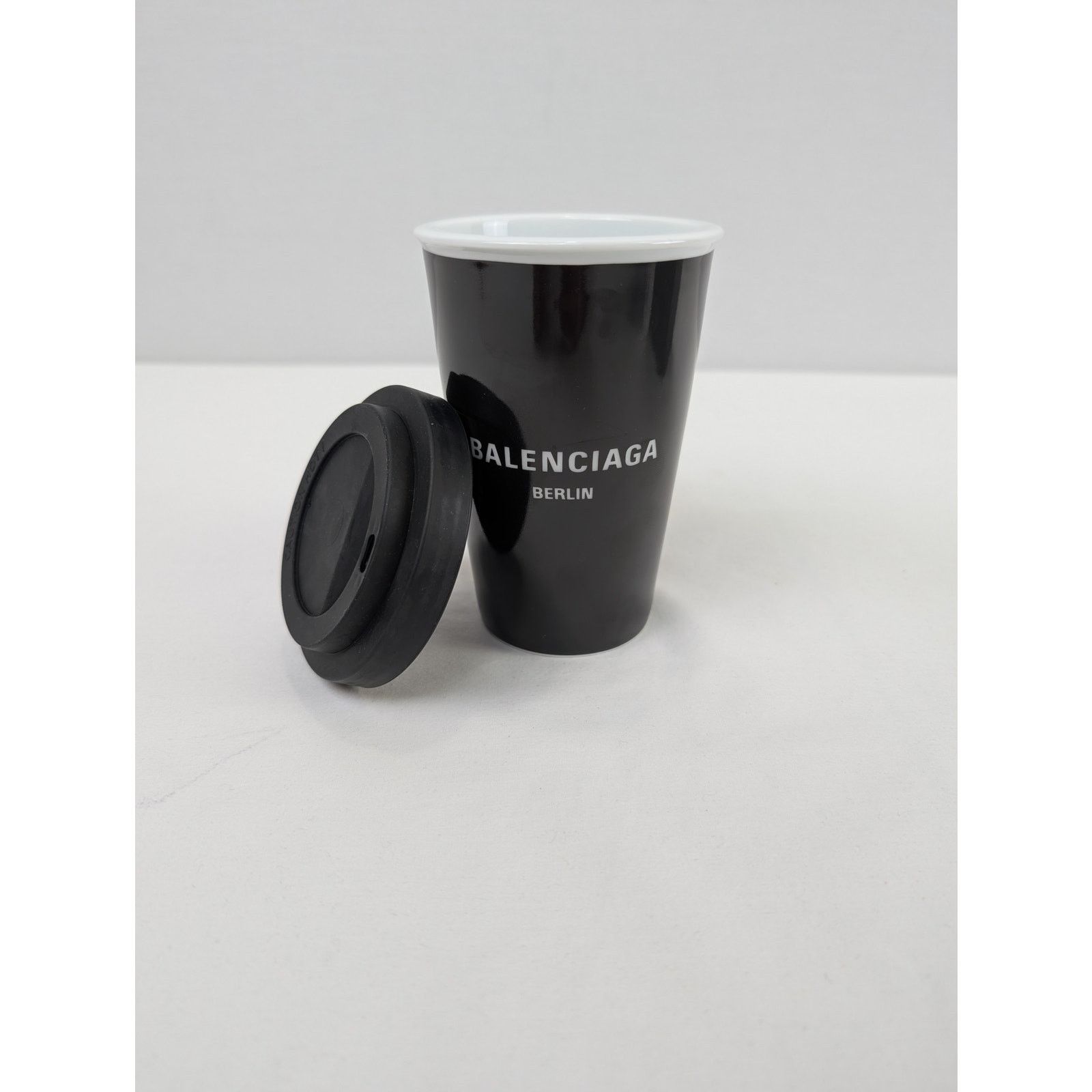 Balenciaga o1rshd1 Q:3 / Size:OS/ Berlin Porcelain Coffee Cup Mug Black Size ONE SIZE - 5 Thumbnail