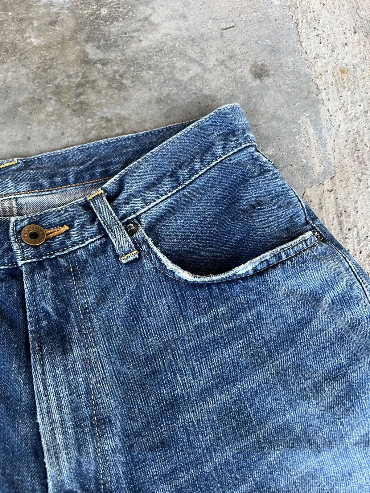 Edwin Vintage Distressed Edwin 505 Selvedge Short Jean Very Rare Size US 30 / EU 46 - 11 Thumbnail