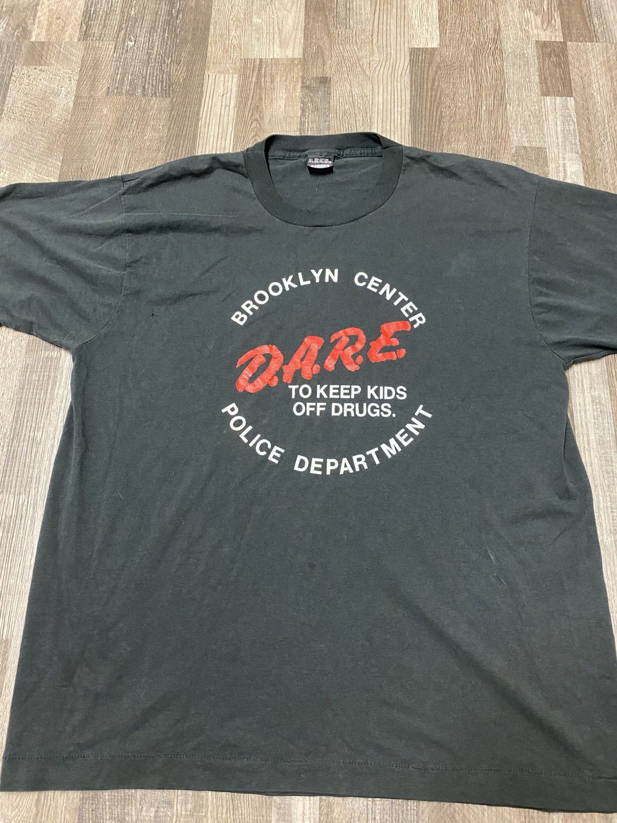 Vintage Vintage 80’s DARE Single Stitch Made in USA Tee T shirt Size US XL / EU 56 / 4 - 2 Thumbnail