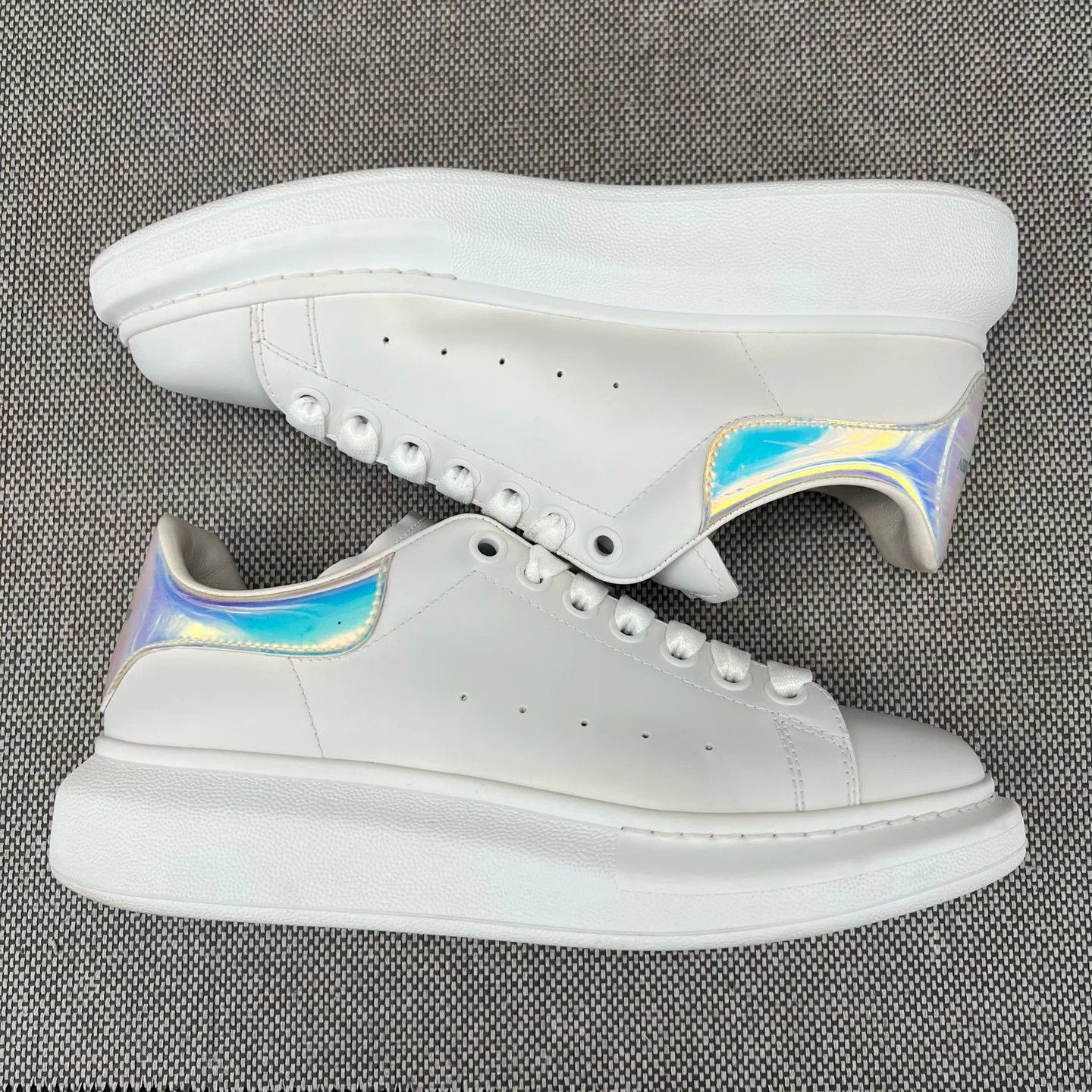 Alexander McQueen McQueen White Iridescent Tail Size US 9 / IT 39 - 2 Thumbnail