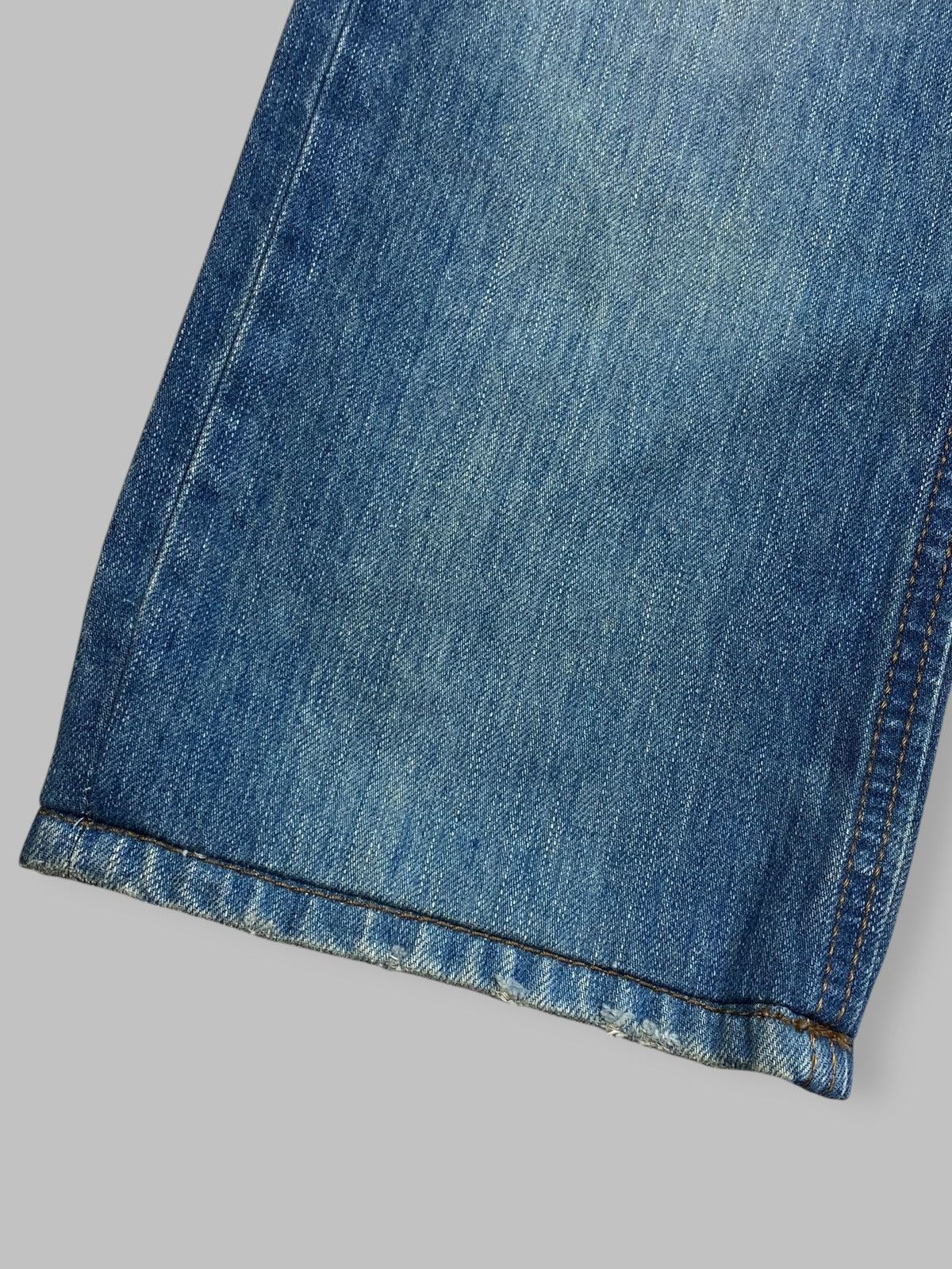 Diesel × Vintage Vintage Diesel Thavar Y2k Hype Distressed Washed Denim Jeans Size US 33 - 15 Thumbnail