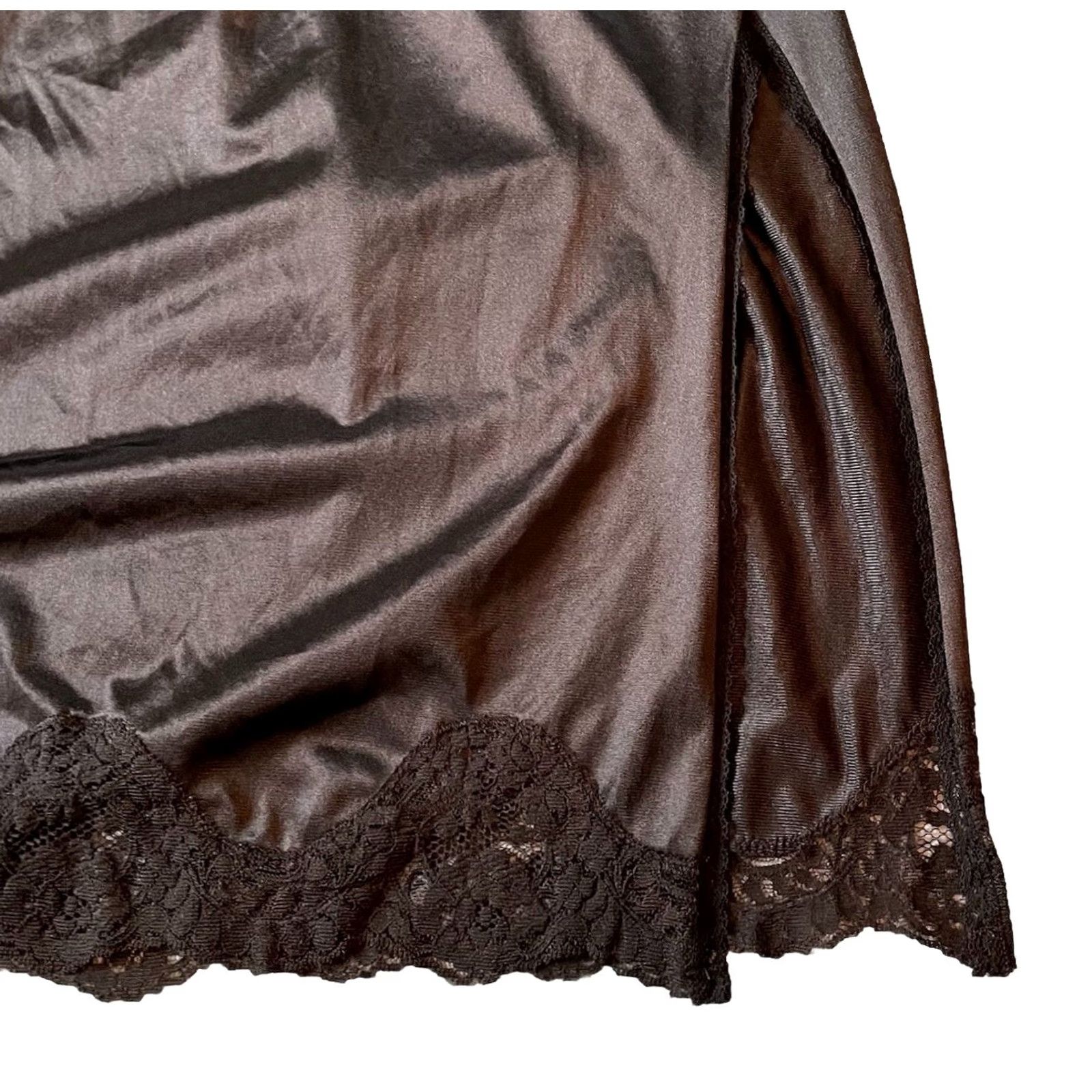 Vintage VTG Vanity Fair Slip Shirt? No — Sl ips must be a slip; reframe: VTG Vanity Fair Half Slip S/M Nylon Black Lace Hem Side Slit Size ONE SIZE - 6 Thumbnail