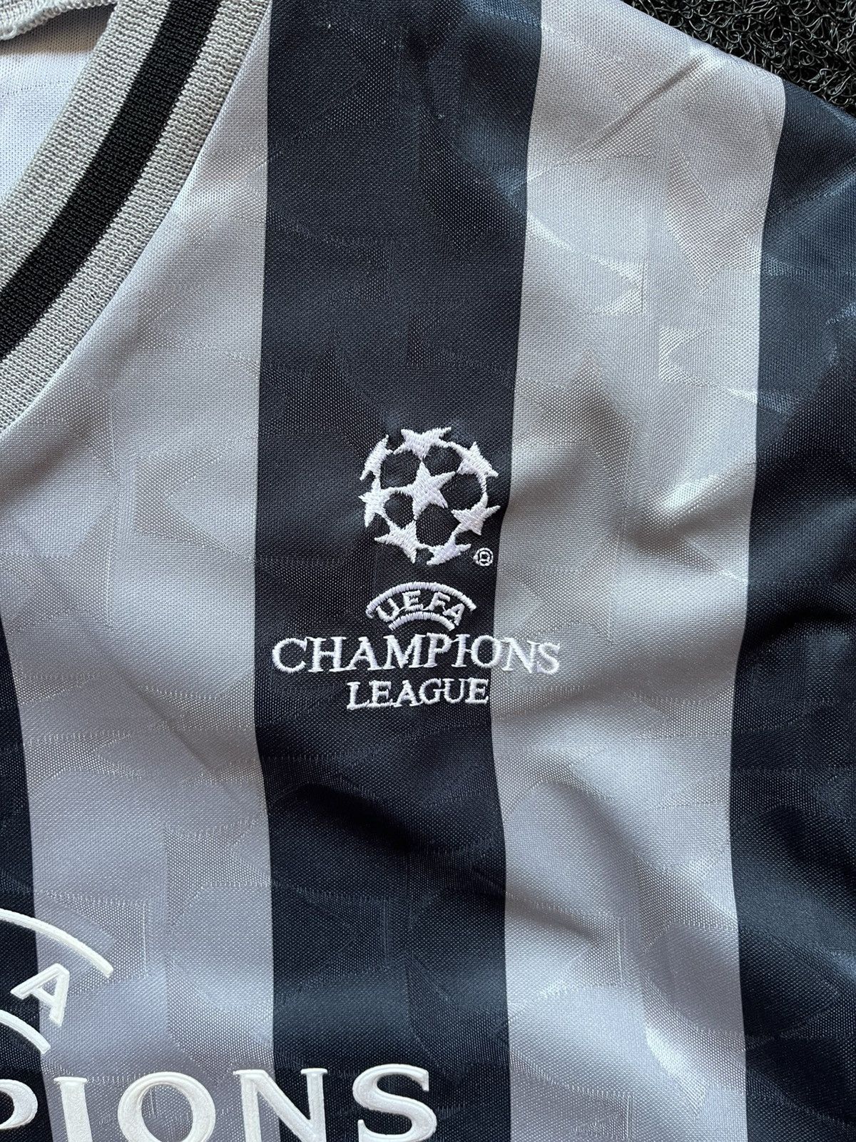 Nutmeg × Vintage Vintage UEFA CHAMPIONS LEAGUE 1990's Soccer Jersey By Nutmeg Size US M / EU 48-50 / 2 - 4 Thumbnail