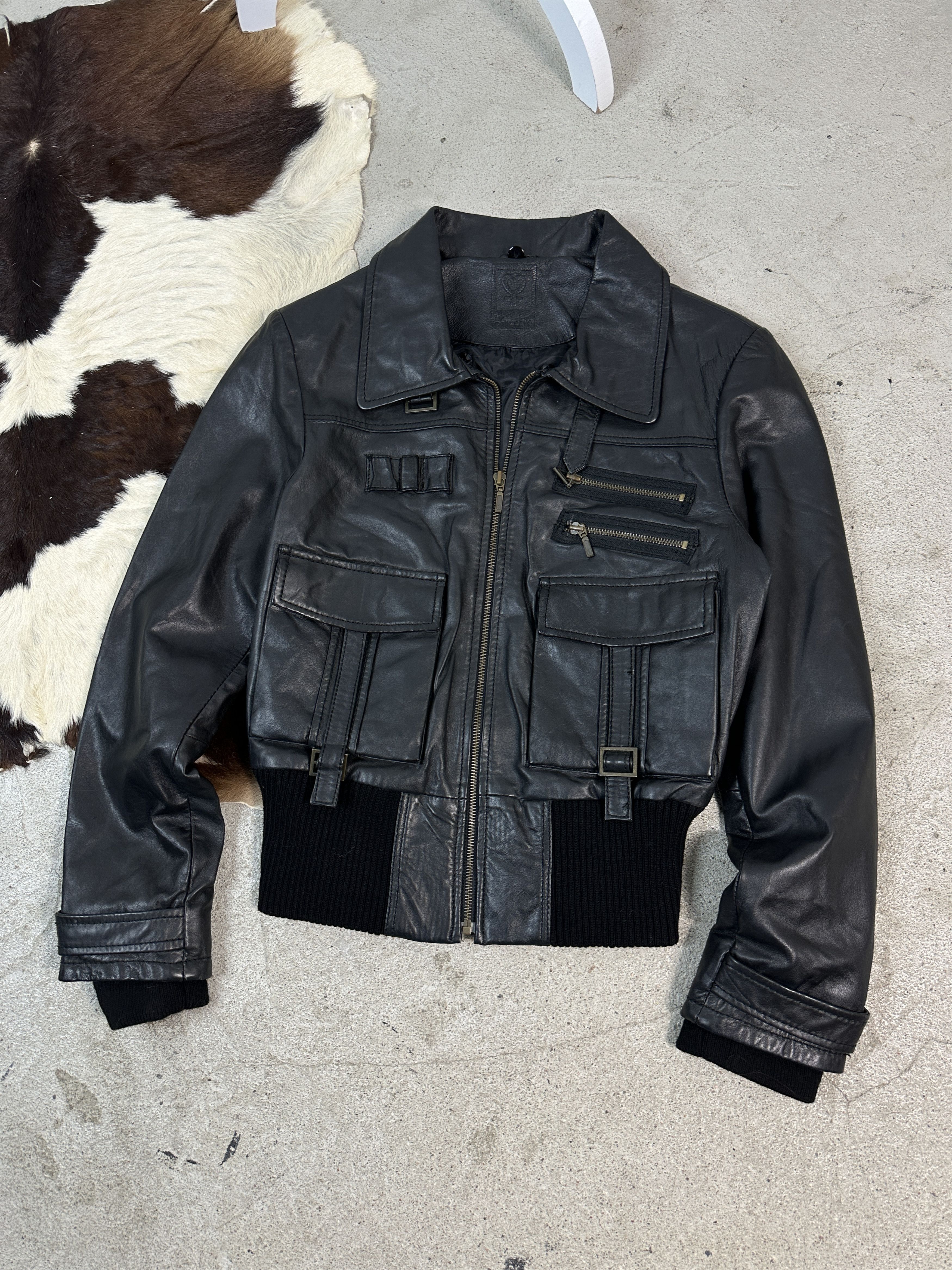 Vintage Vintage Avant Garde Moto Big Collar Leather Jacket Size US S / EU 44-46 / 1 - 1 Thumbnail