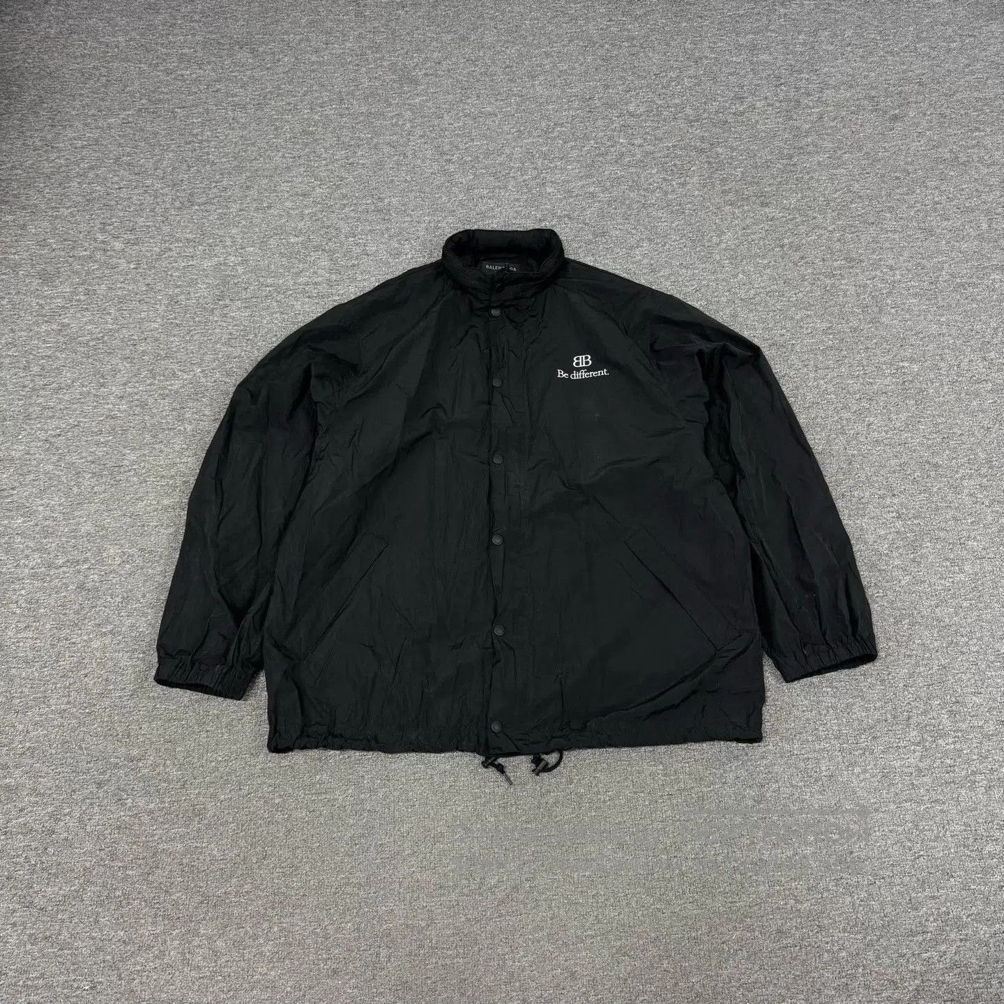 Balenciaga Balenciaga Be Different Single. Size US XS / EU 42 / 0 - 3 Thumbnail