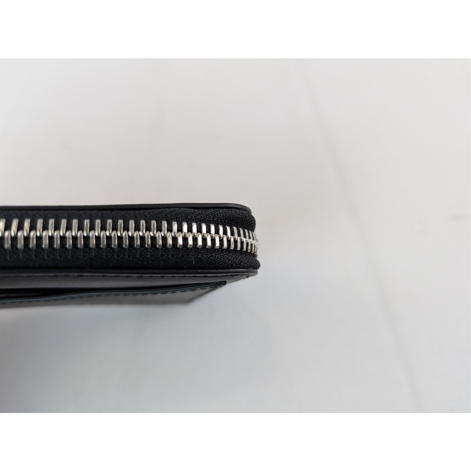 Maison Margiela o1rshd1 Q:2 / Size: OS / Zip Wallet in Black Size ONE SIZE - 5 Thumbnail