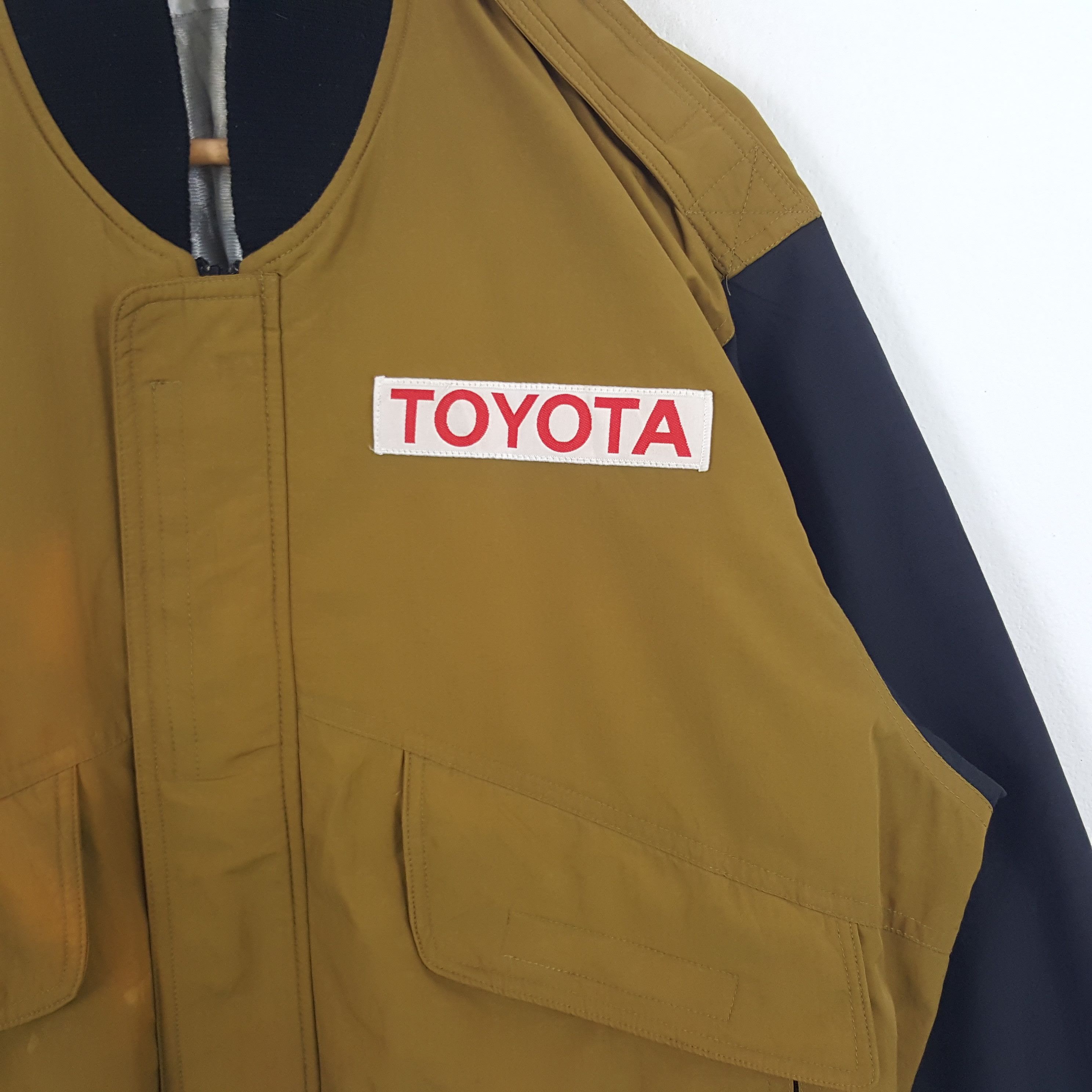 Japanese Brand × Vintage Vintage Toyota Japanese Racing Team Bombers Jacket Size US L / EU 52-54 / 3 - 4 Thumbnail