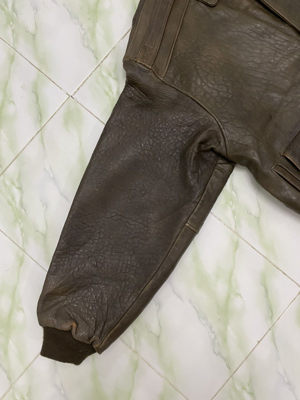Indian Motorcycle Vintage Indian Motorcycle Flying Tigers Leather Jacket 50s Size US XL / EU 56 / 4 - 16 Thumbnail