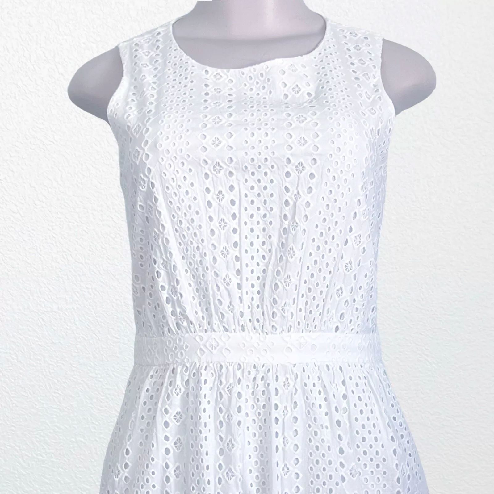 J.Crew Size 00 | J CREW White Cotton Eyelet Lace Sleeveless Dress Size XXS / US 00 / IT 34 - 4 Thumbnail