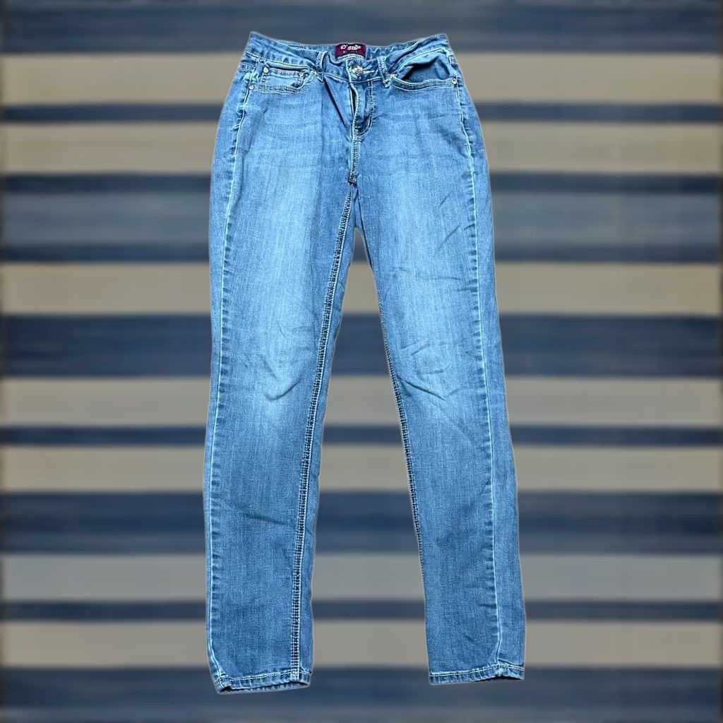 Vintage D'mode Women’s Studded Embroidered Blue Jean Pants Sz 7 Straight Leg Rhinestones Jeans Women 90s Vintage No Size 28" / US 6 / IT 42 - 1 Thumbnail