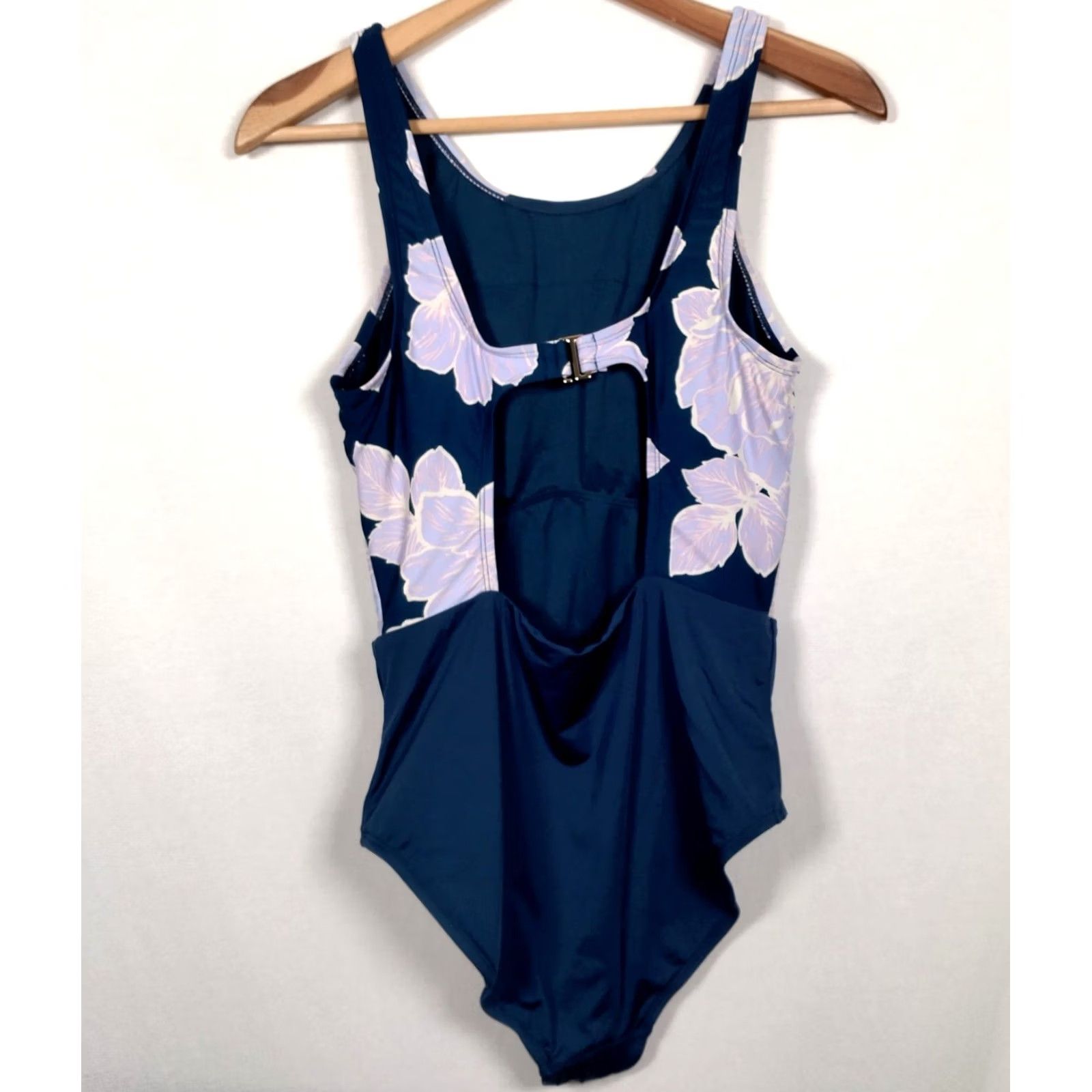 Catalina Catalina One Piece Bathing Suit Floral Tank Swim M Blue Purple Womens Size M / US 6-8 / IT 42-44 - 2 Thumbnail