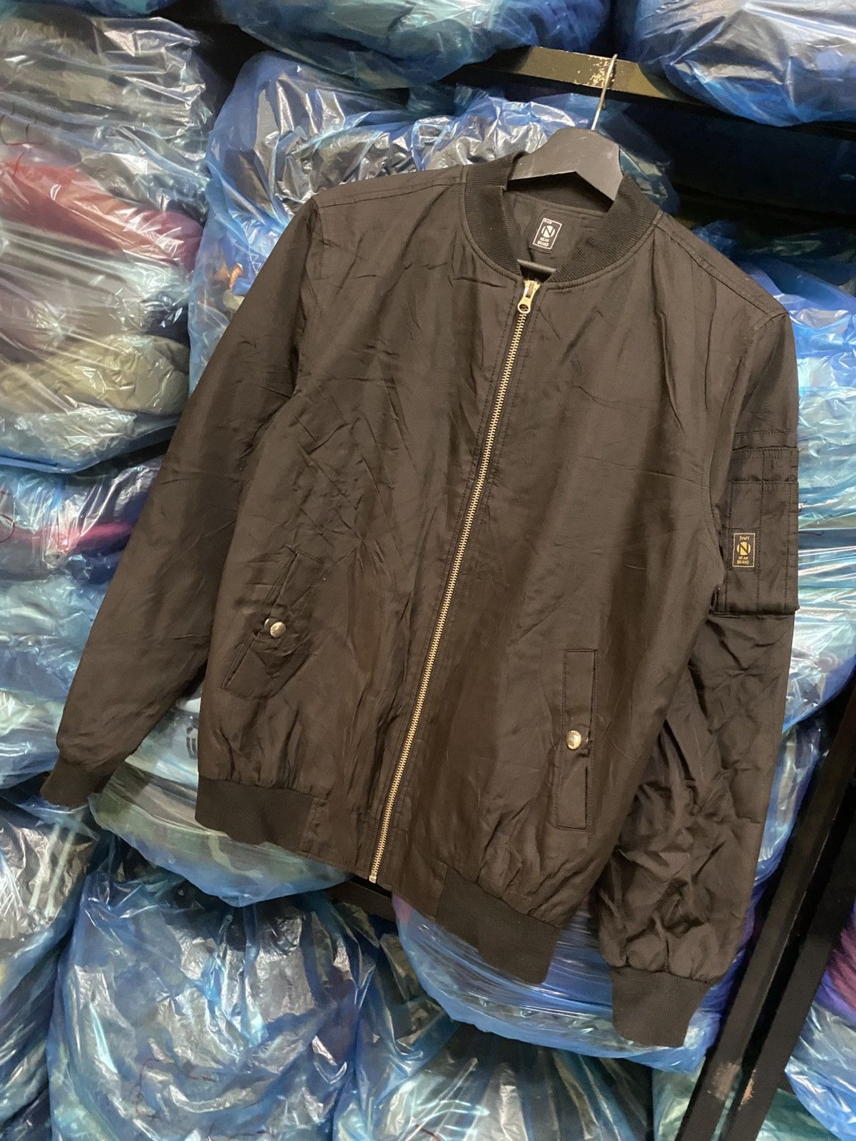 Japanese Brand Near Brand black bomber jacket with Japanese label – M size Size US S / EU 44-46 / 1 - 2 Thumbnail