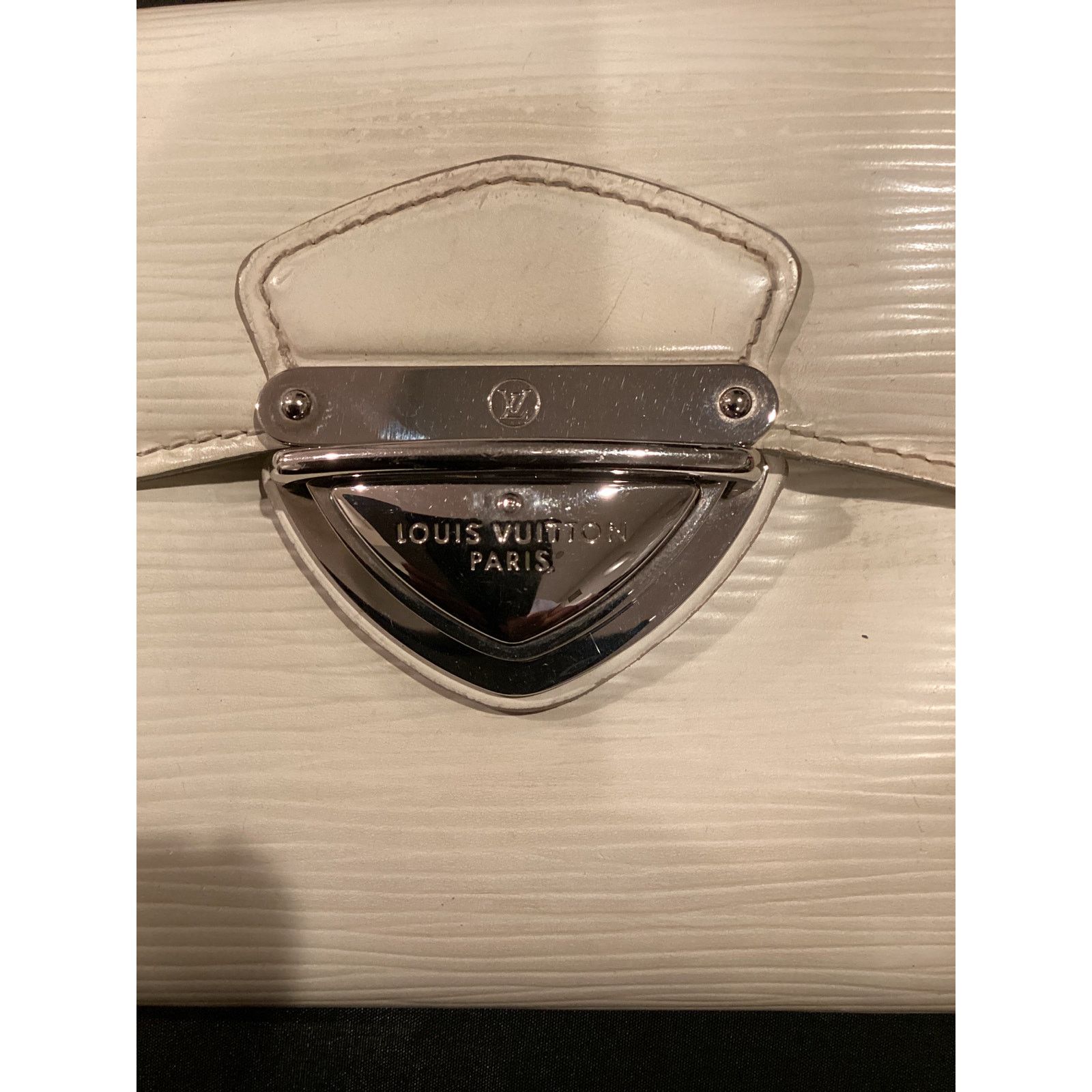 Louis Vuitton Authentic Louis Vuitton Eugenie Wallet in ivory epi leather Size ONE SIZE - 4 Thumbnail