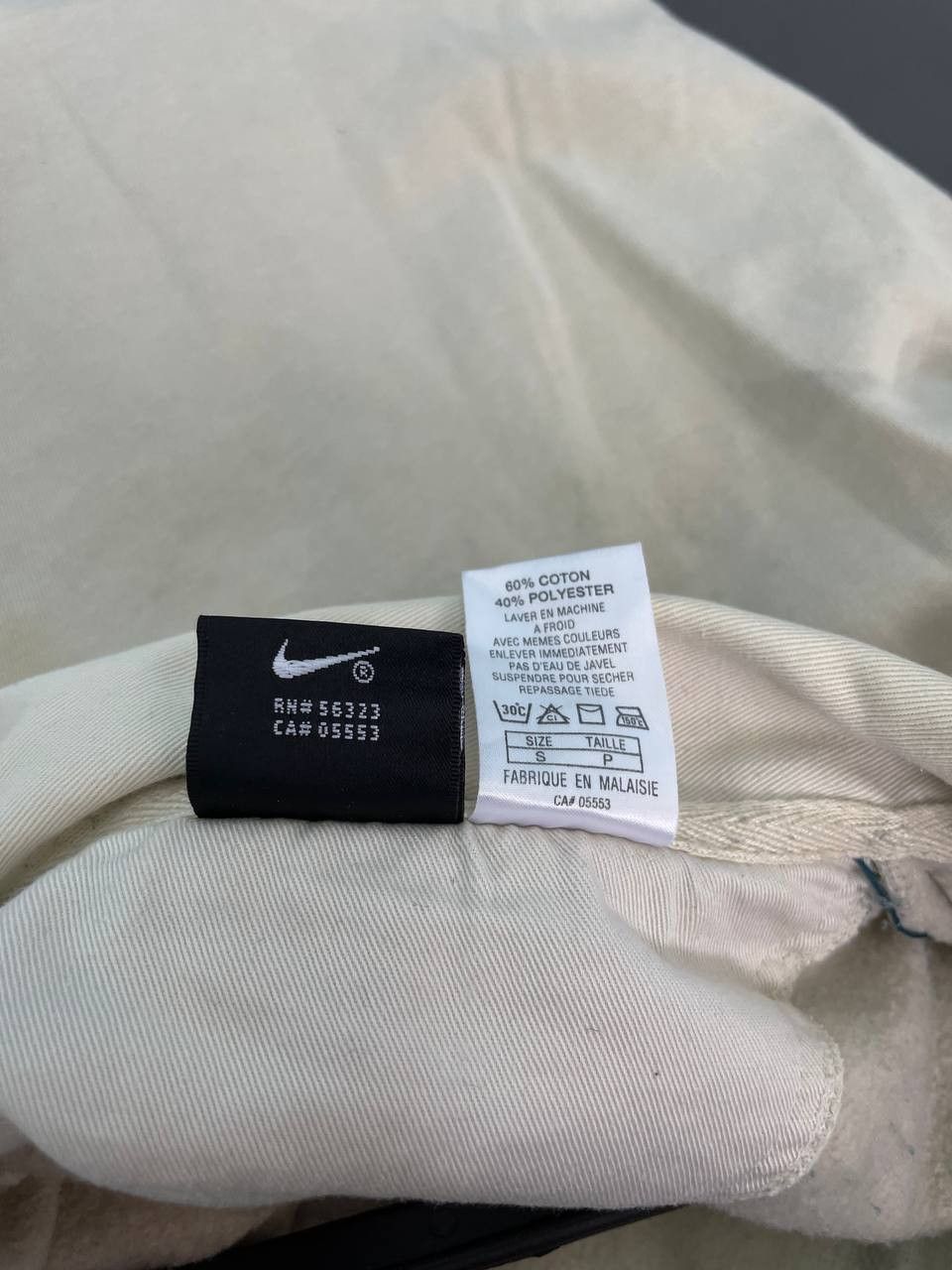 Nike × Vintage Nike Cream Embroidered Spell Out Shirt Size US S / EU 44-46 / 1 - 4 Thumbnail