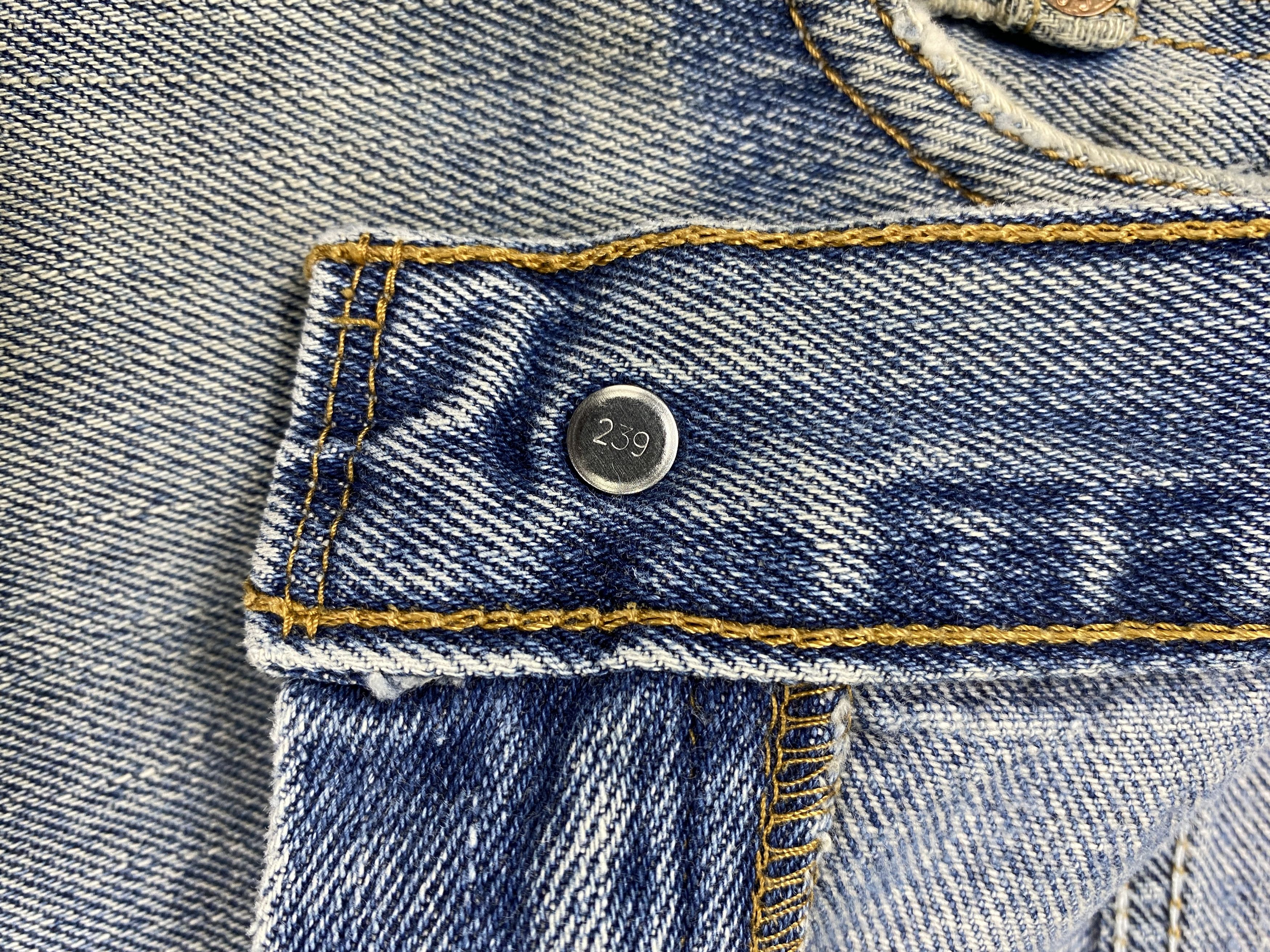 Levi's Distressed Blue Vintage Levi's 550 38x31 Denim -JN2172 Size US 38 / EU 54 - 7 Thumbnail