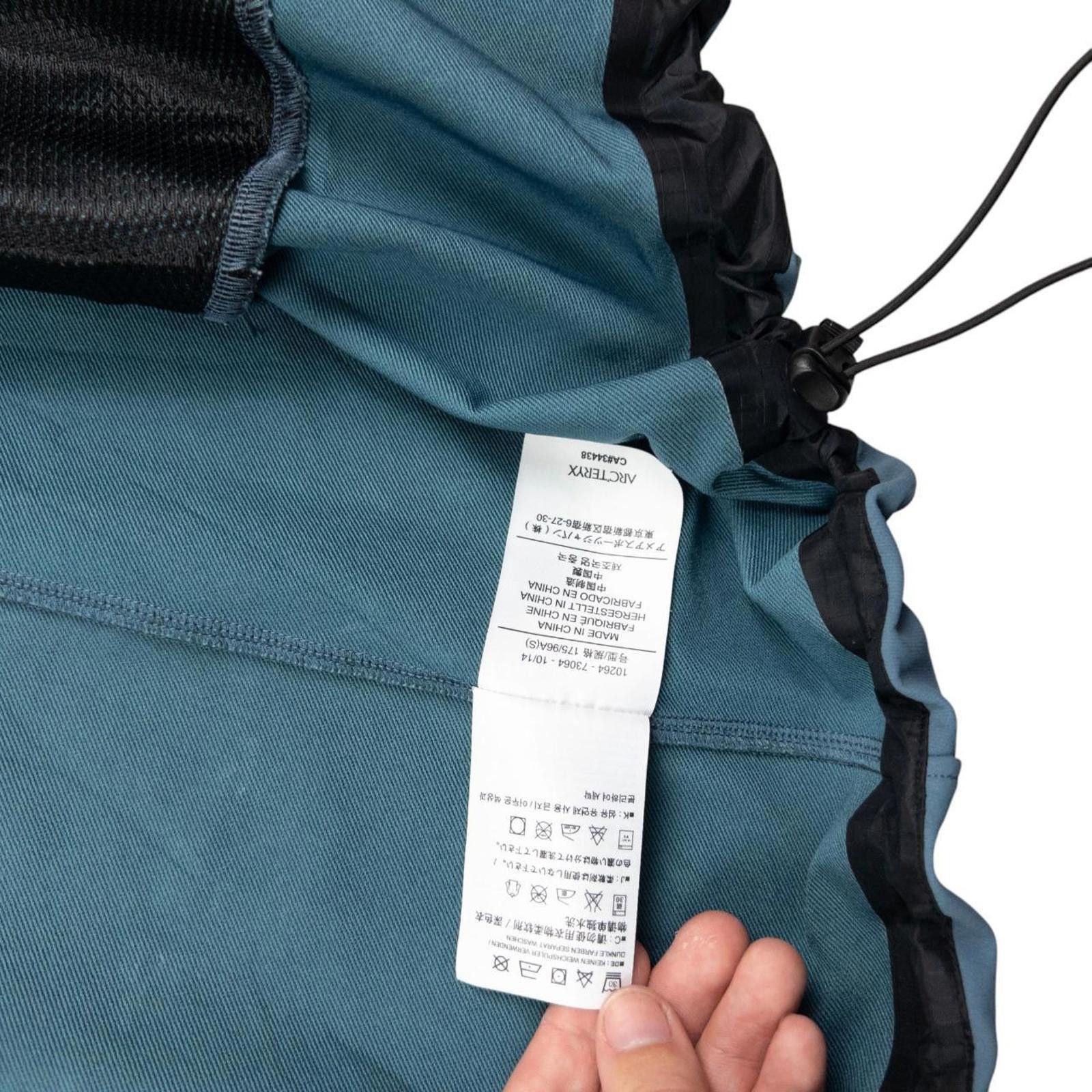 Arc'teryx Vintage Arcteryx Zip Up Jacket Size S Size US S / EU 44-46 / 1 - 7 Thumbnail