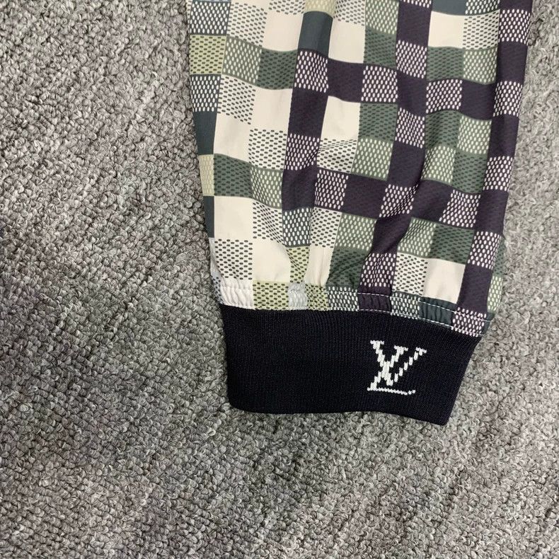 Louis Vuitton LOUIS VUITTON Camo Checkerboard Punch Jacket Size US L / EU 52-54 / 3 - 7 Thumbnail